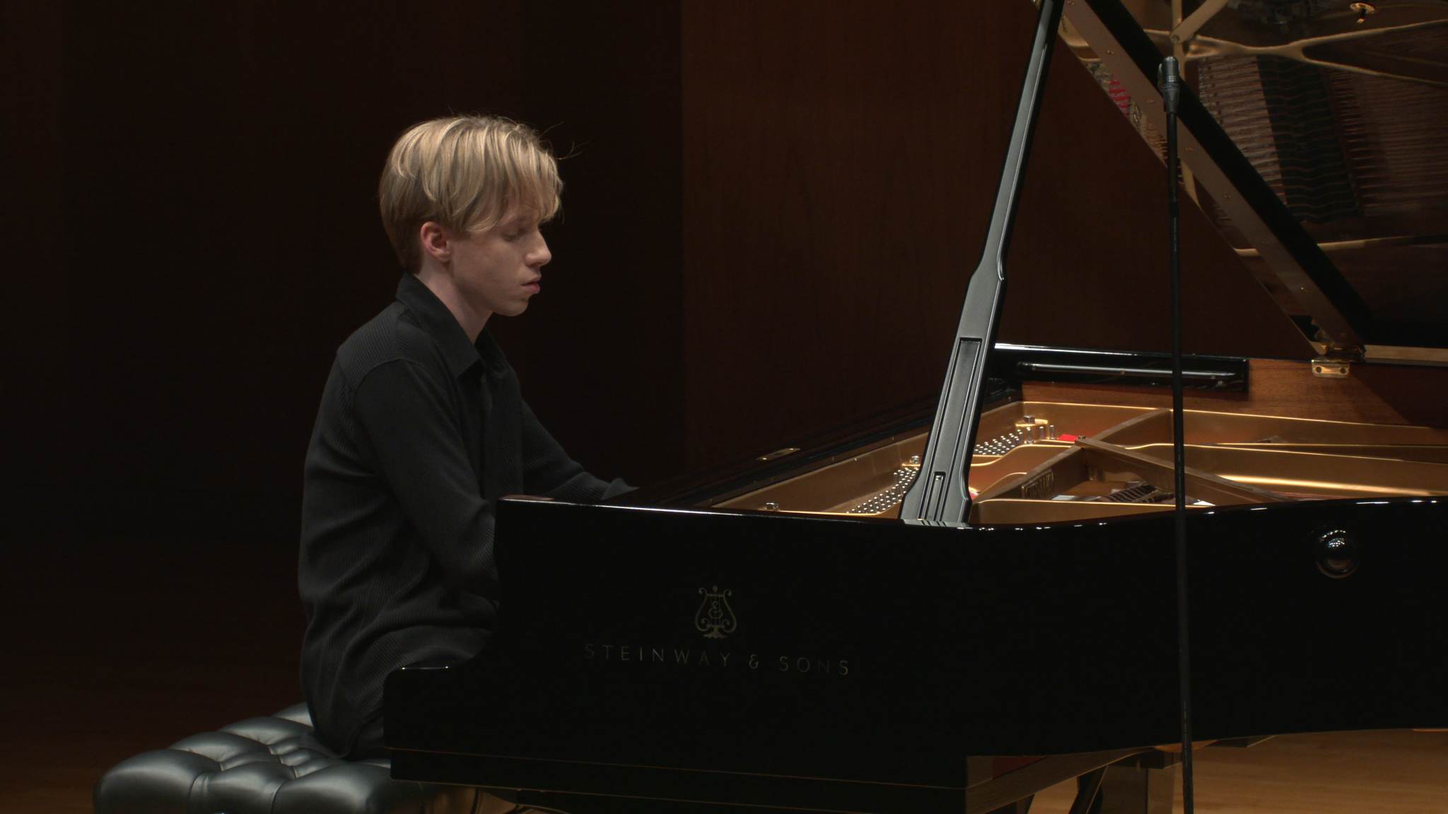 Julius Asal in Recital: Scriabin, Scarlatti & Brahms