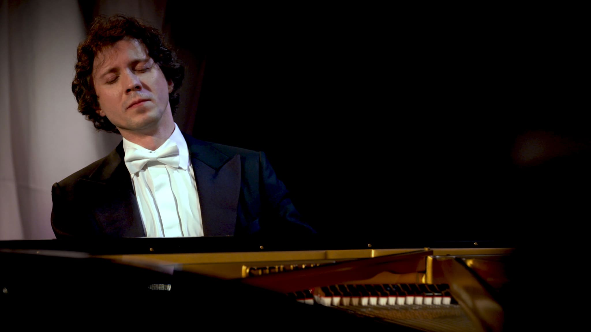 Musical Moment: Rafał Blechacz plays Bach, Franck and Chopin