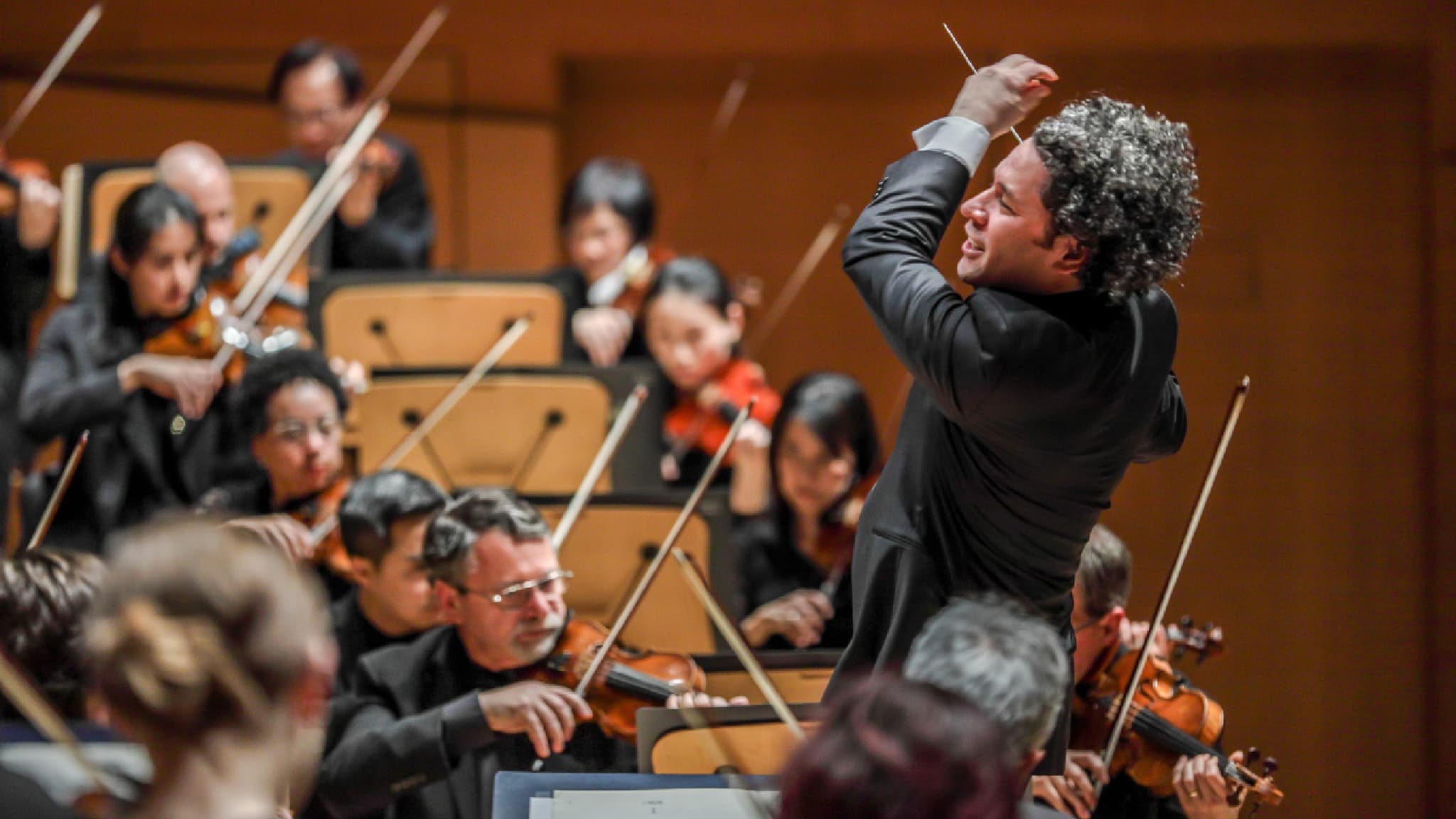 Yuja Wang spielt Adams: Must the Devil Have All the Good Tunes?