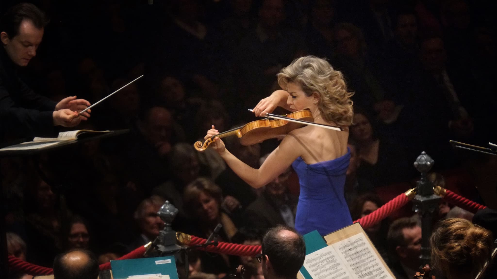 Anne-Sophie Mutter & Andris Nelsons in Sibelius & Shostakovich 