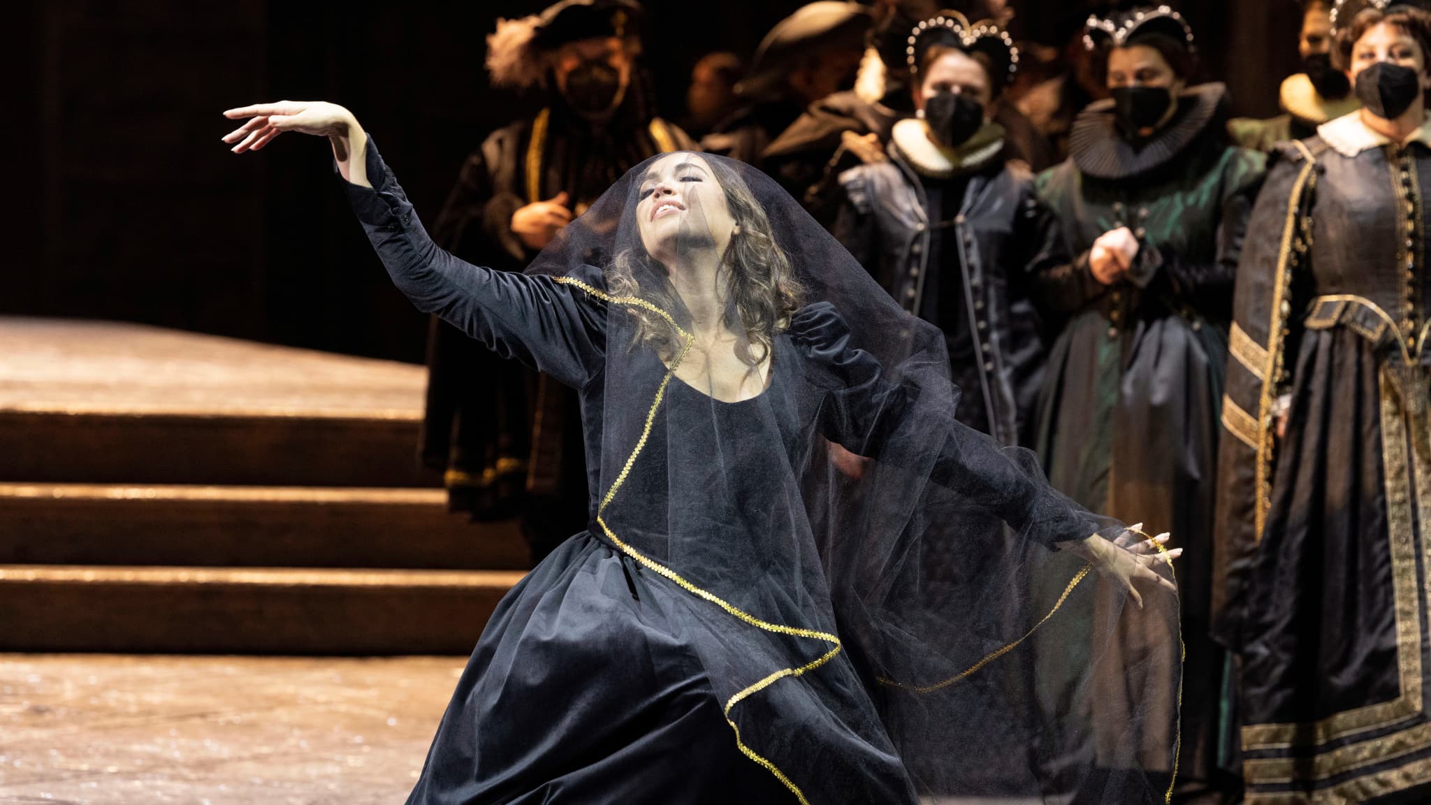 Nadine Sierra stars in Donizetti's Lucia di Lammermoor 