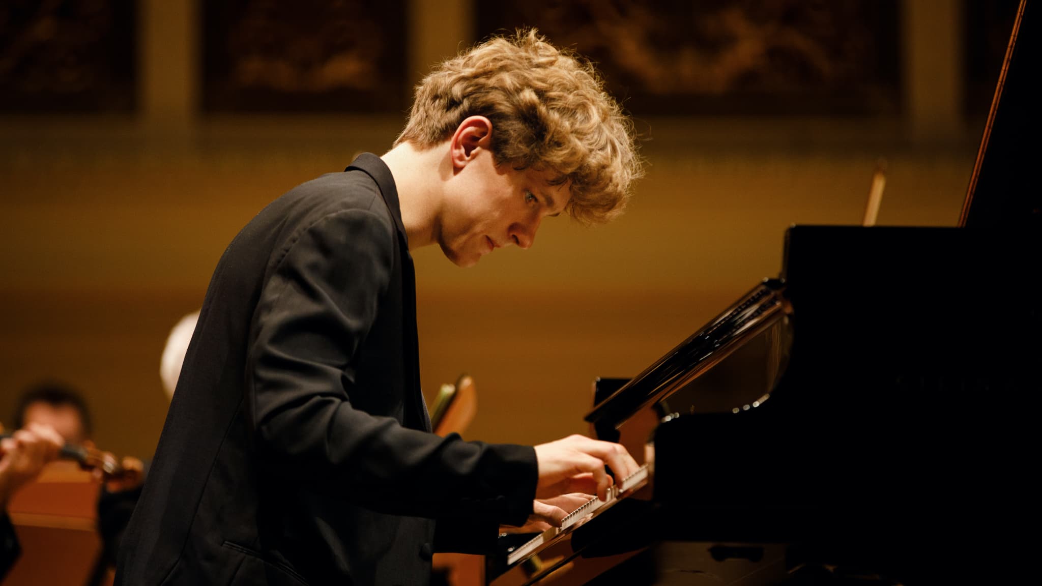 Jan Lisiecki performs Beethoven's Piano Concertos 
