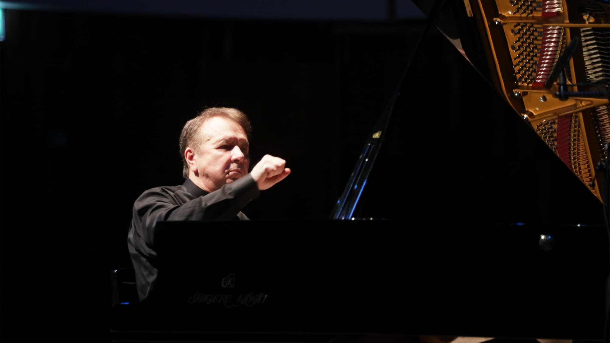 Mikhail Pletnev plays Chopin and Scriabin