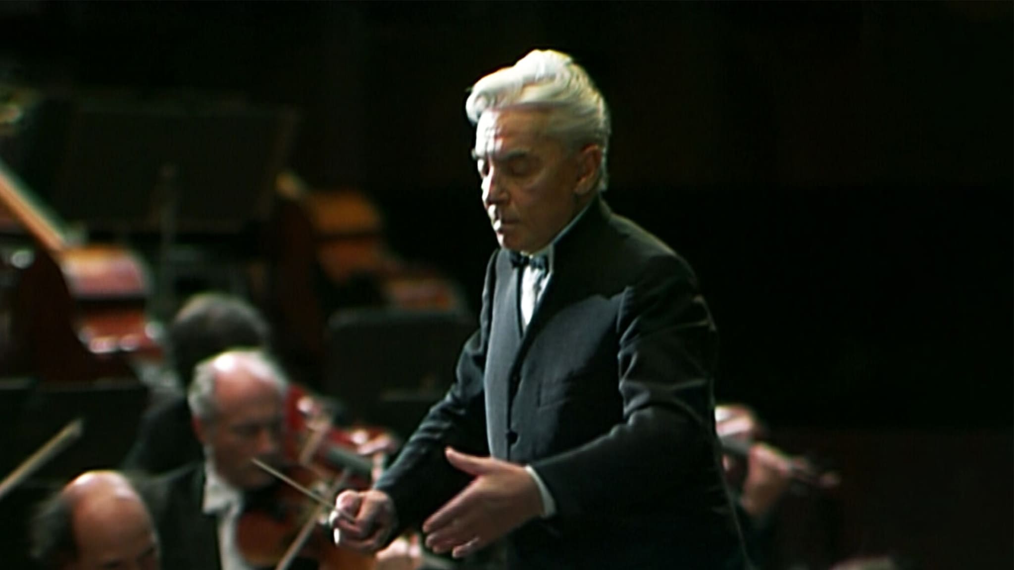 Karajan in Japan: Mozart, Strauss & Respighi 