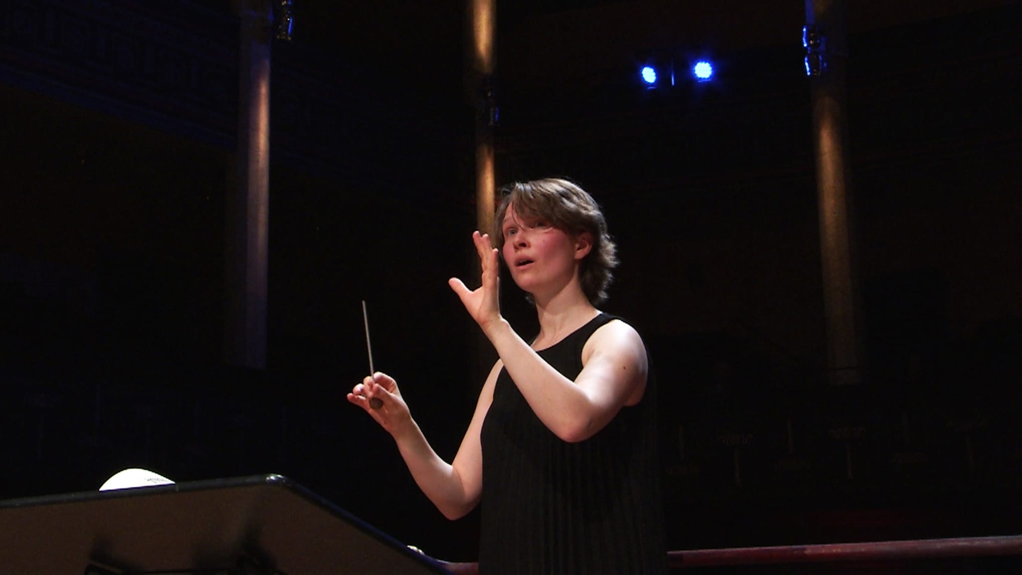 Mirga Gražinytė-Tyla conducts Weinberg's Sinfonietta No. 1