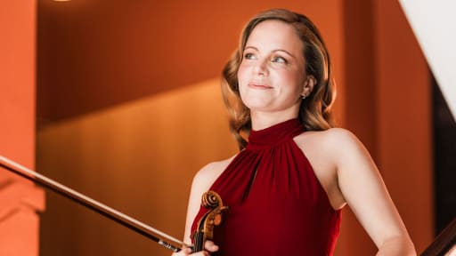Faszinierende Werke von Julia Fischer | STAGE+