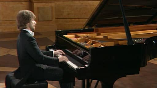 Stream Krystian Zimerman: the 1987 Chopin Recital | STAGE+