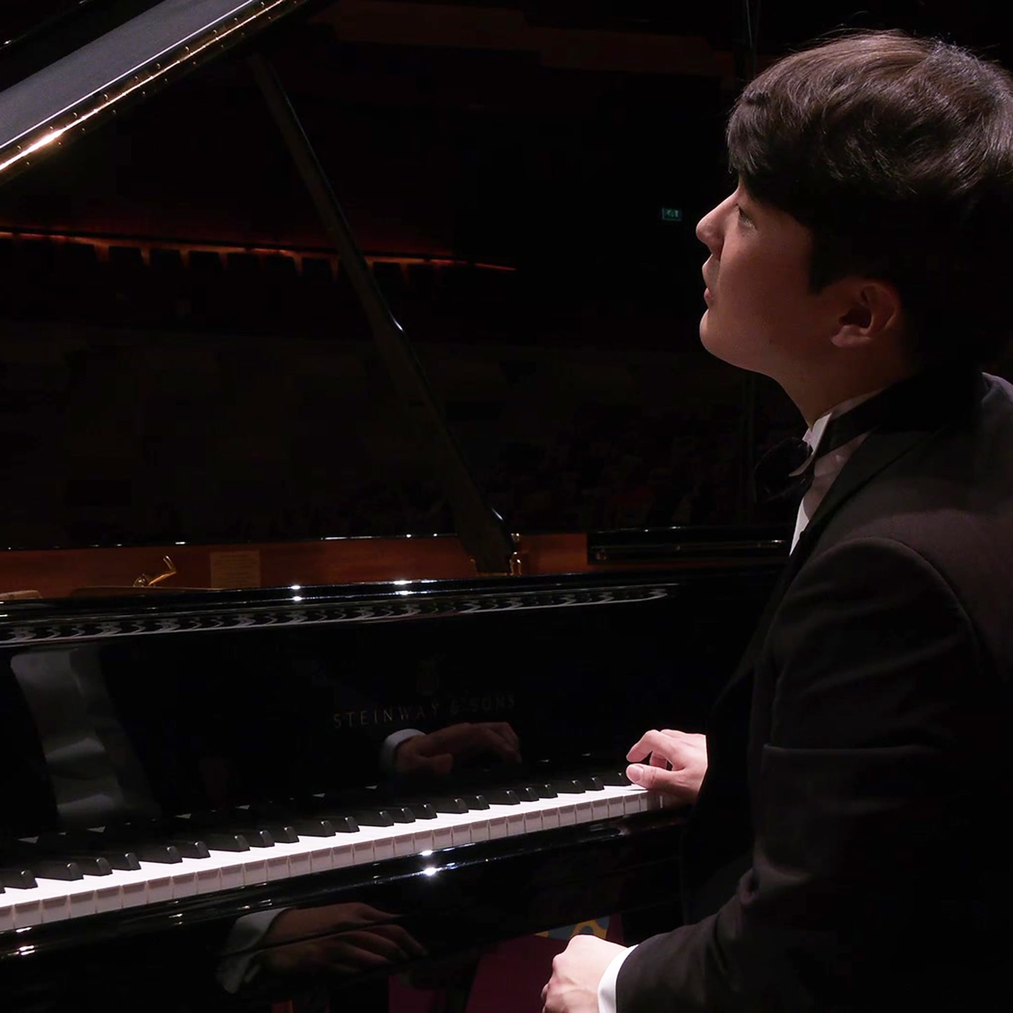 Lahav Shani dirigiert Berlioz und Tschaikowsky – mit Seong-Jin Cho