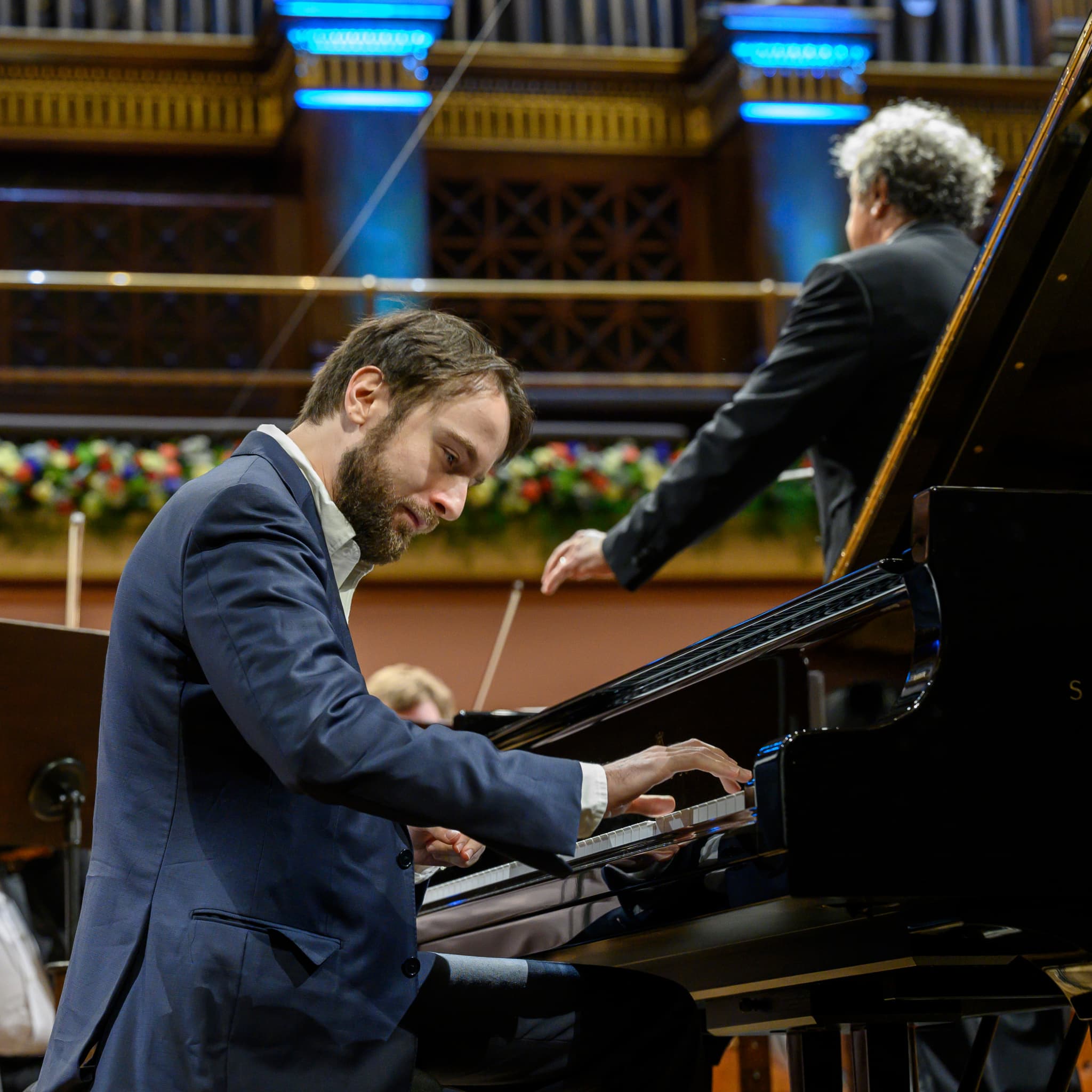 Bychkov conducts Shostakovich and Dvorak – with Daniil Trifonov