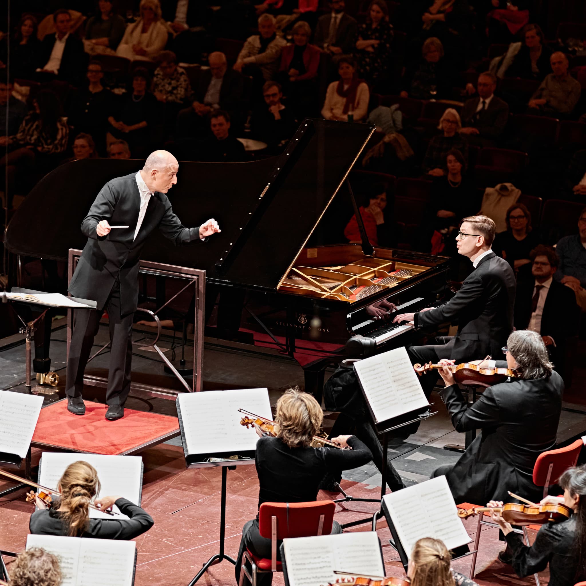 Paavo Järvi conducts Mozart & Schumann – with Víkingur Ólafsson