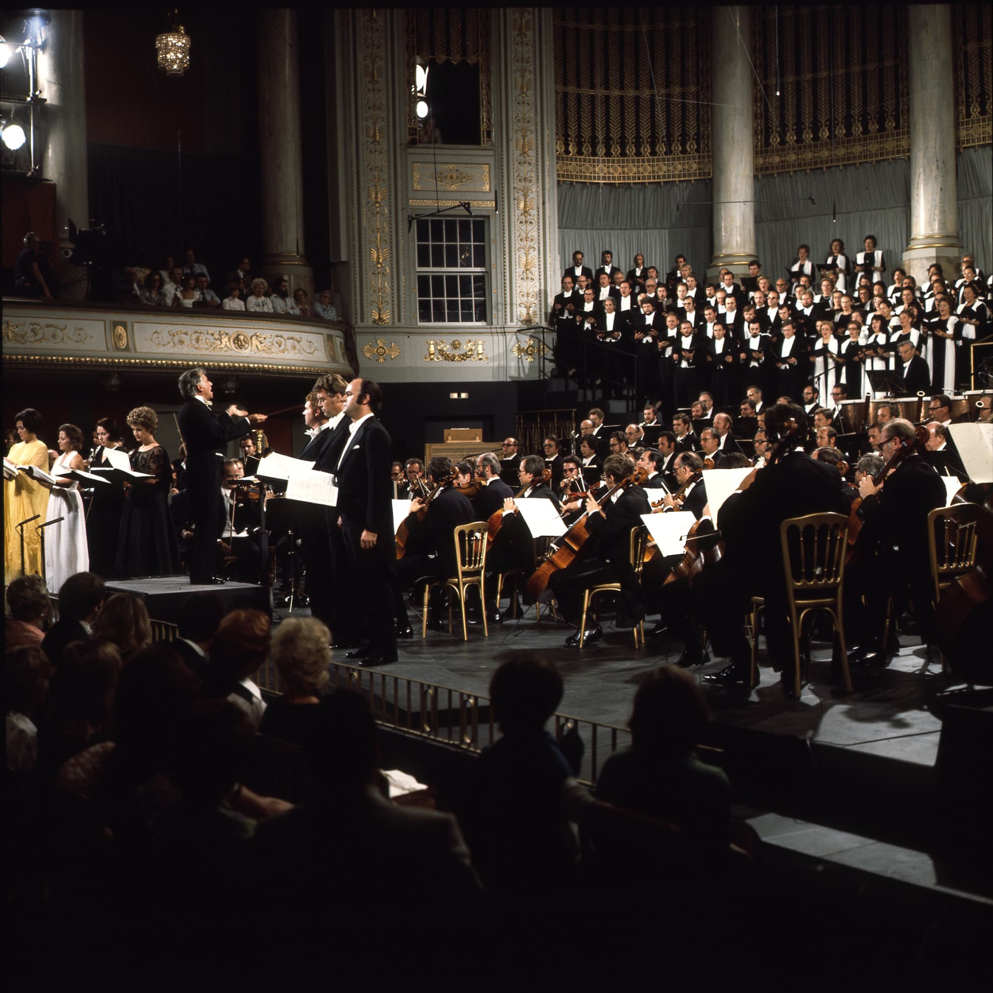 Bernstein conducts Mahler: Symphony No. 8 (1975)