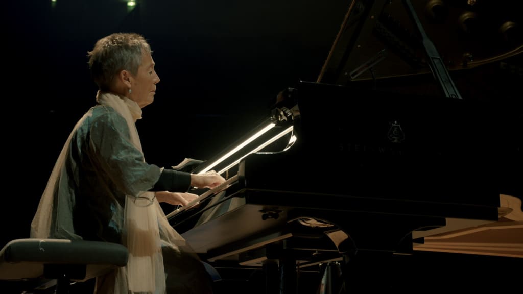 クラシック 211. MARIA JOAO PIRES COMPLETE SOLO Maria Joao Pires - Complete DG Solo Recordings[20 CD] - Amazon.com