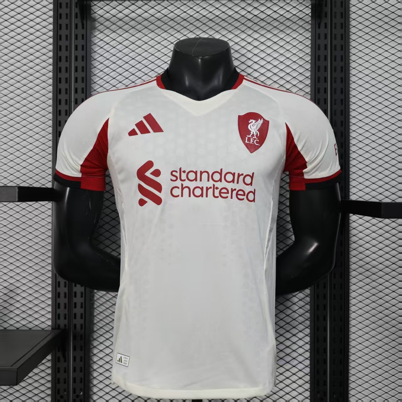 Liverpool 25/26 Away Kit 1