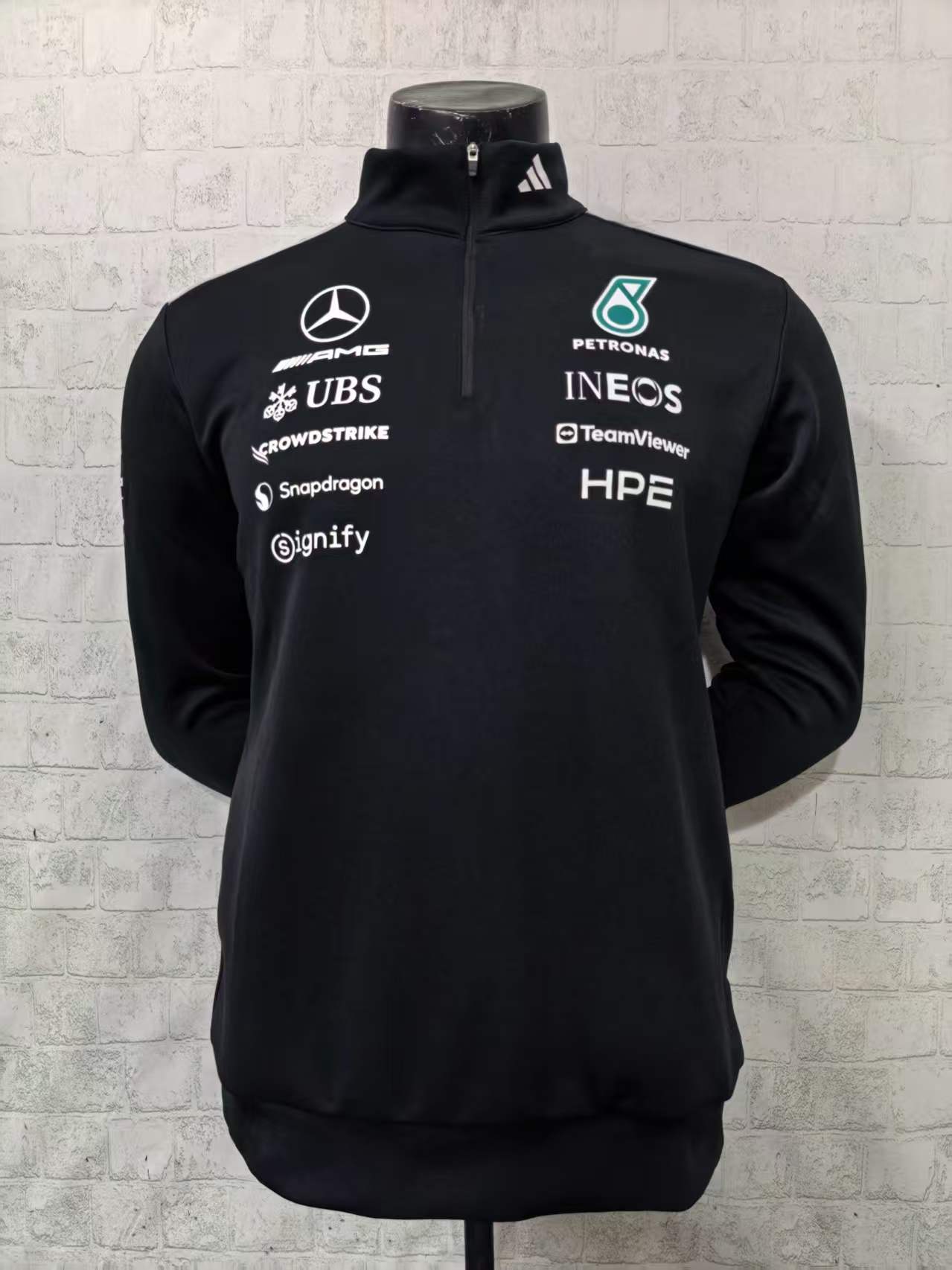 Mercedes-AMG PETRONAS F1 Team 2026 Hoodie 3