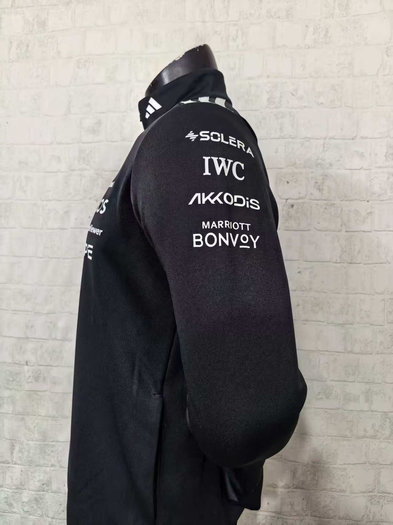 Mercedes-AMG PETRONAS F1 Team 2026 Hoodie 4