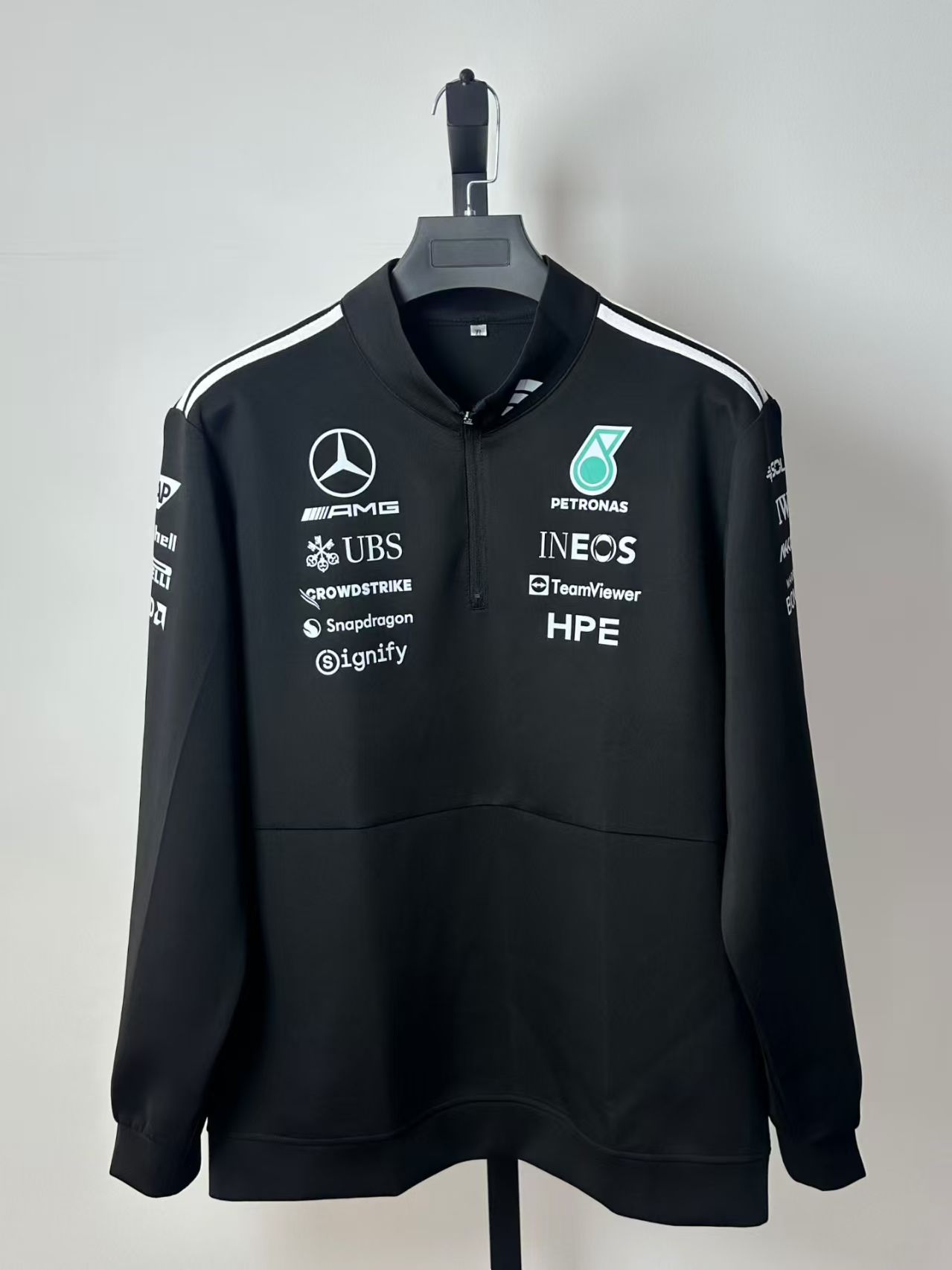 Mercedes-AMG PETRONAS F1 Team 2026 Hoodie 2
