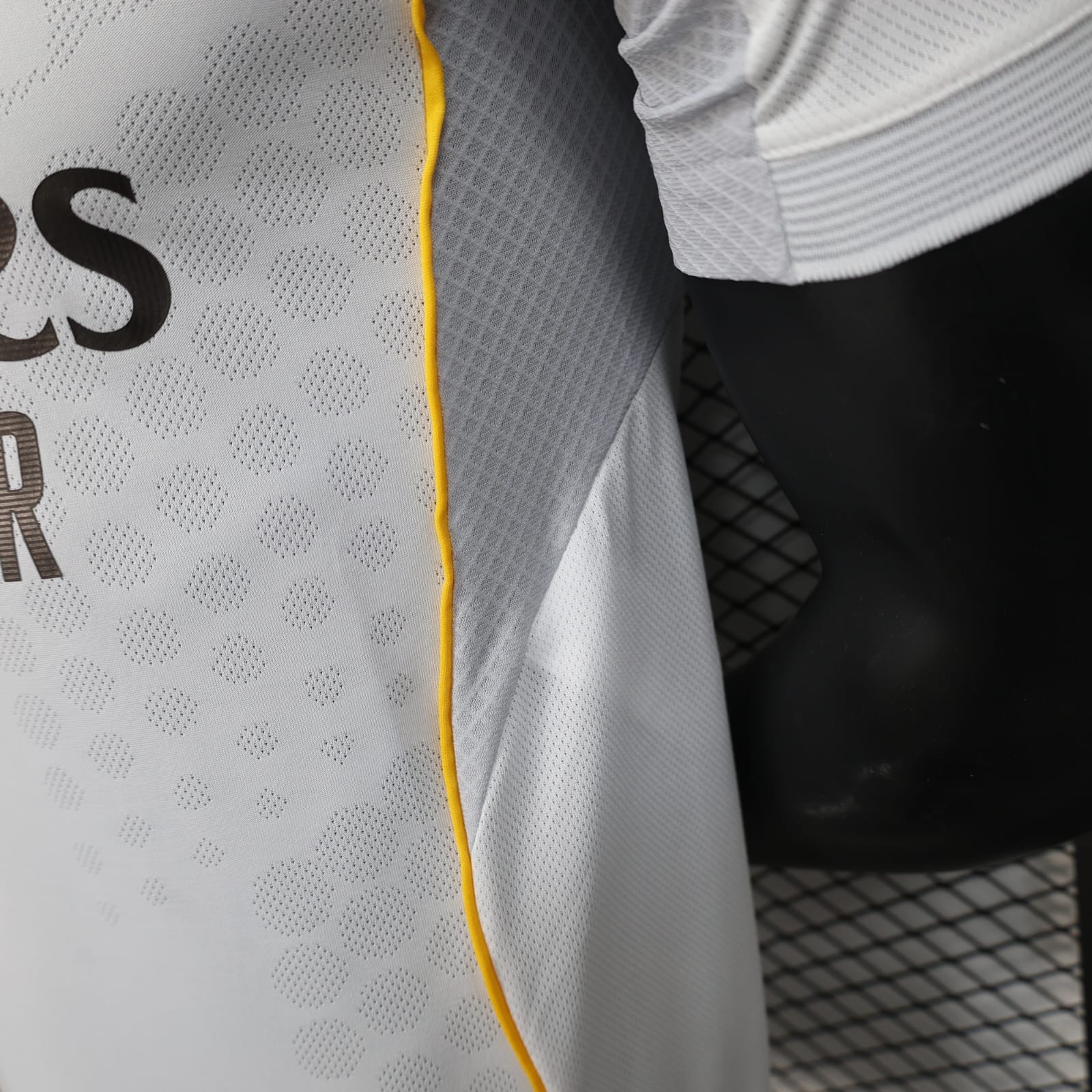 Real Madrid 2025/26 Home Jersey 8