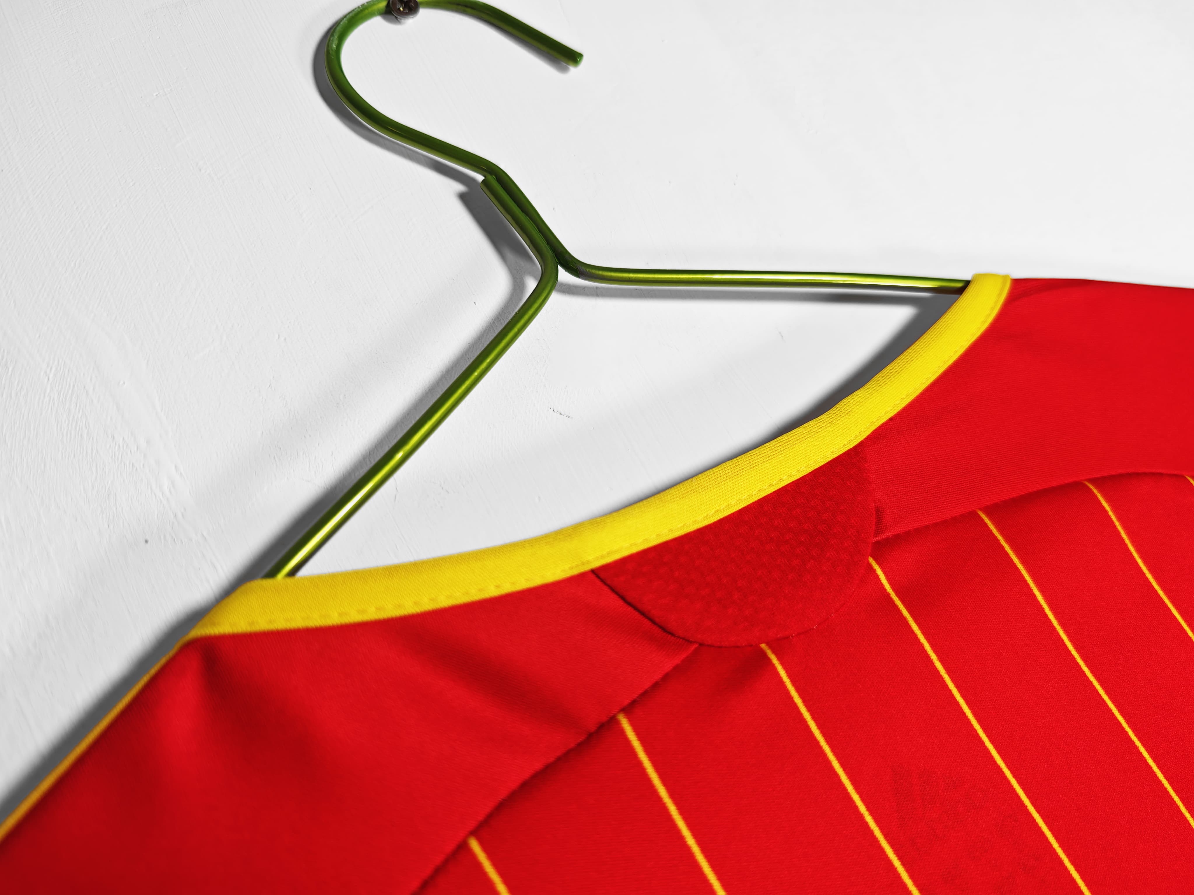 Spain 2008 - 2009 Home Jersey 9