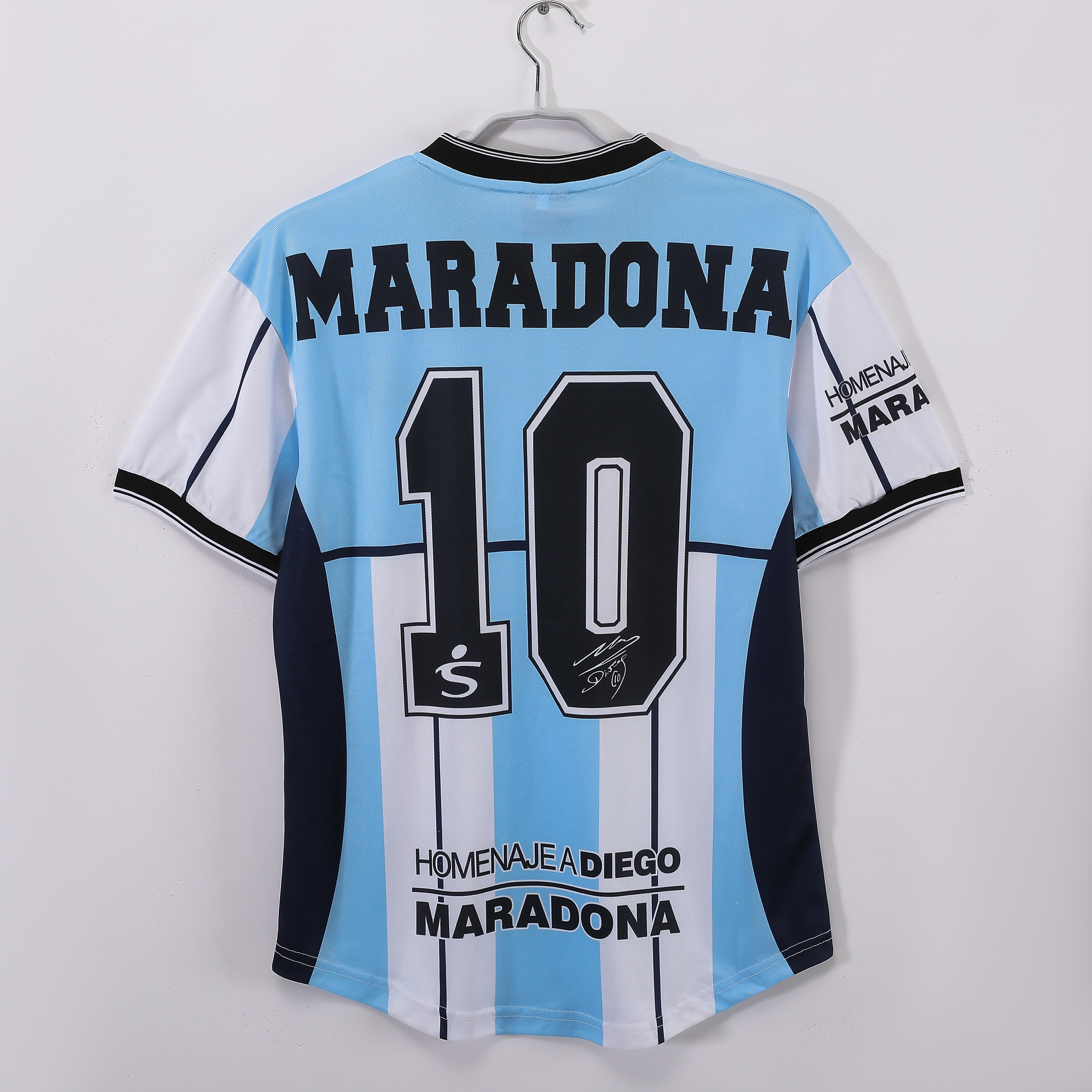 The Argentina Retro 2001 Home Memorial Edition Football Jersey 10