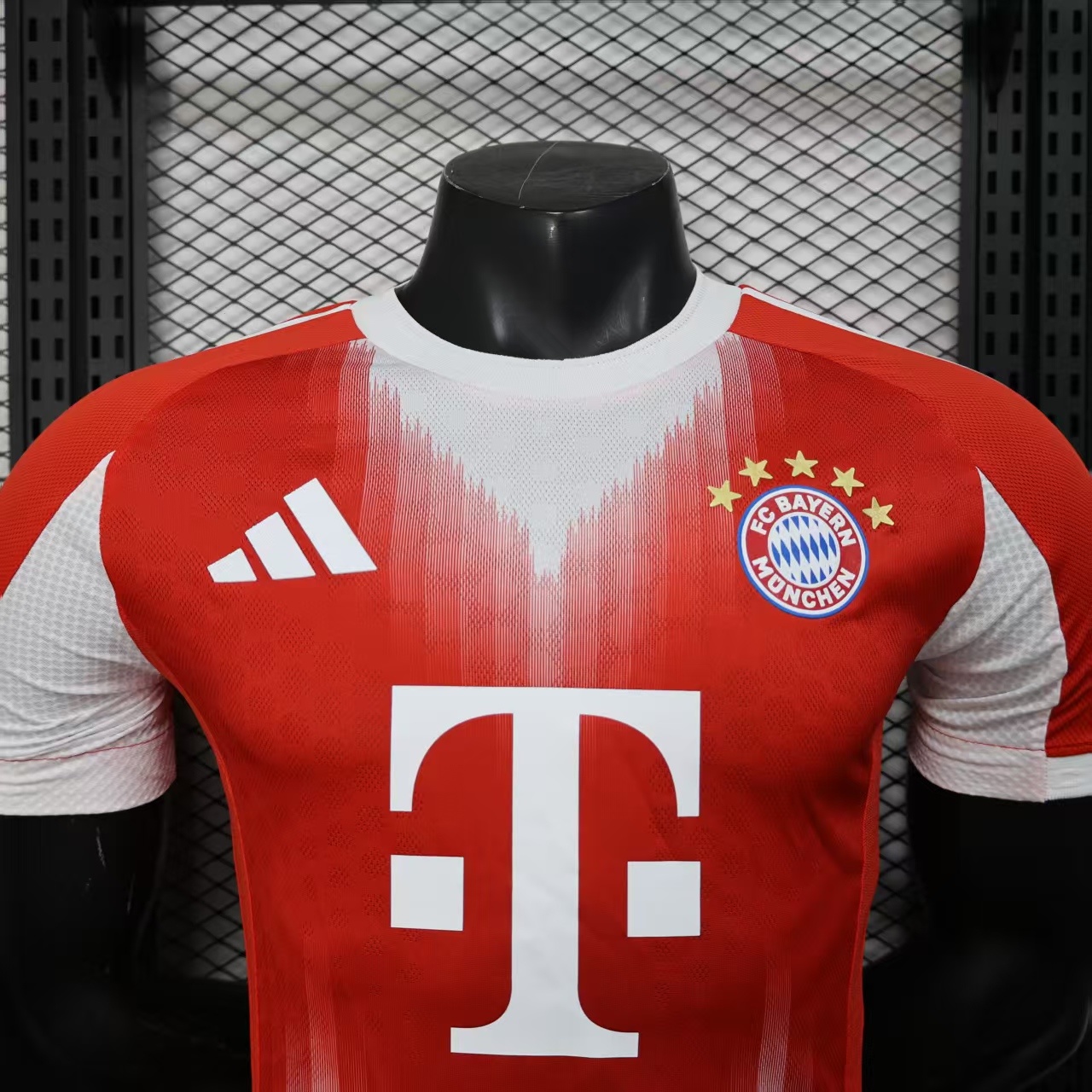 The FC Bayern Munich 2025/26 Home Football Jersey 5