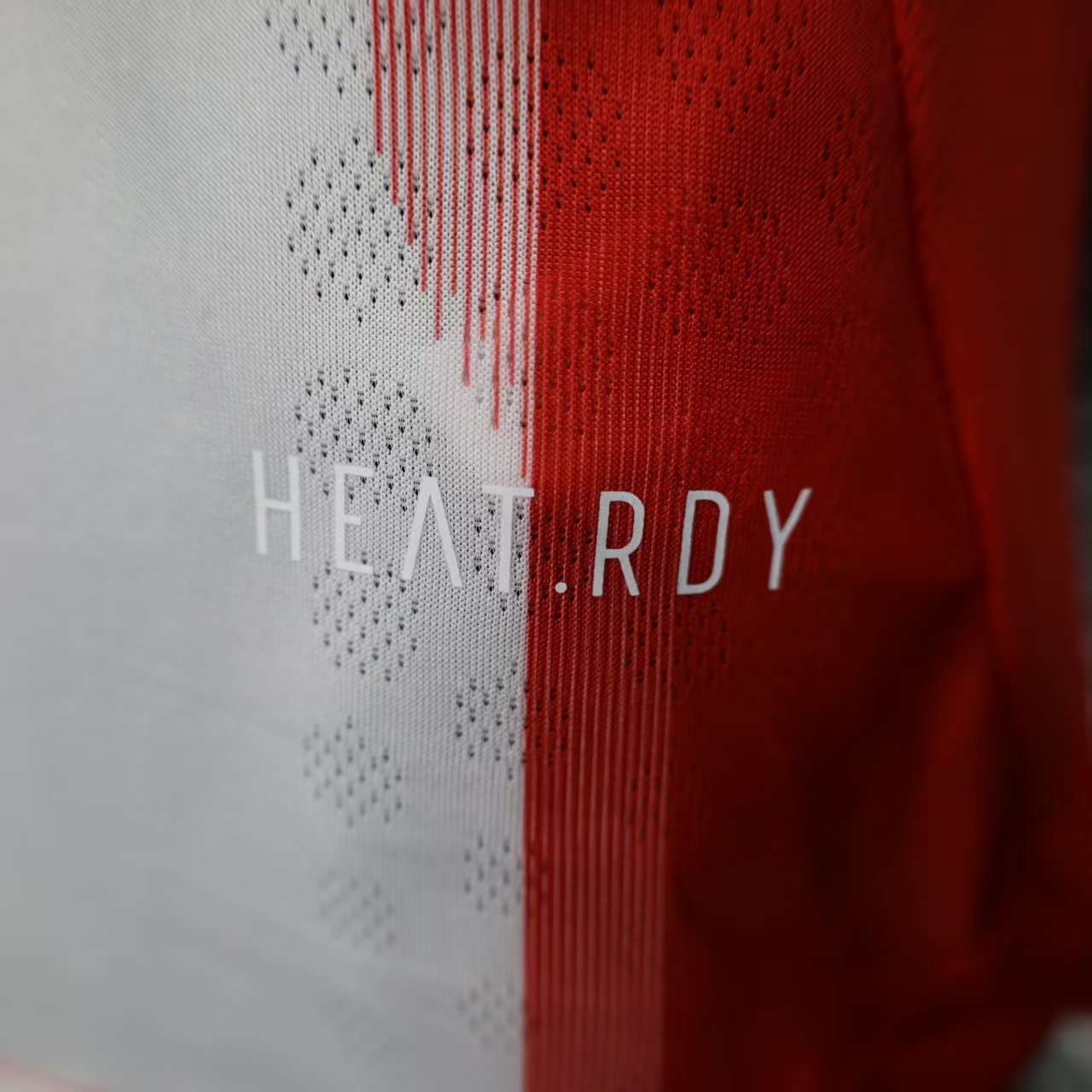 The FC Bayern Munich 2025/26 Home Football Jersey 6