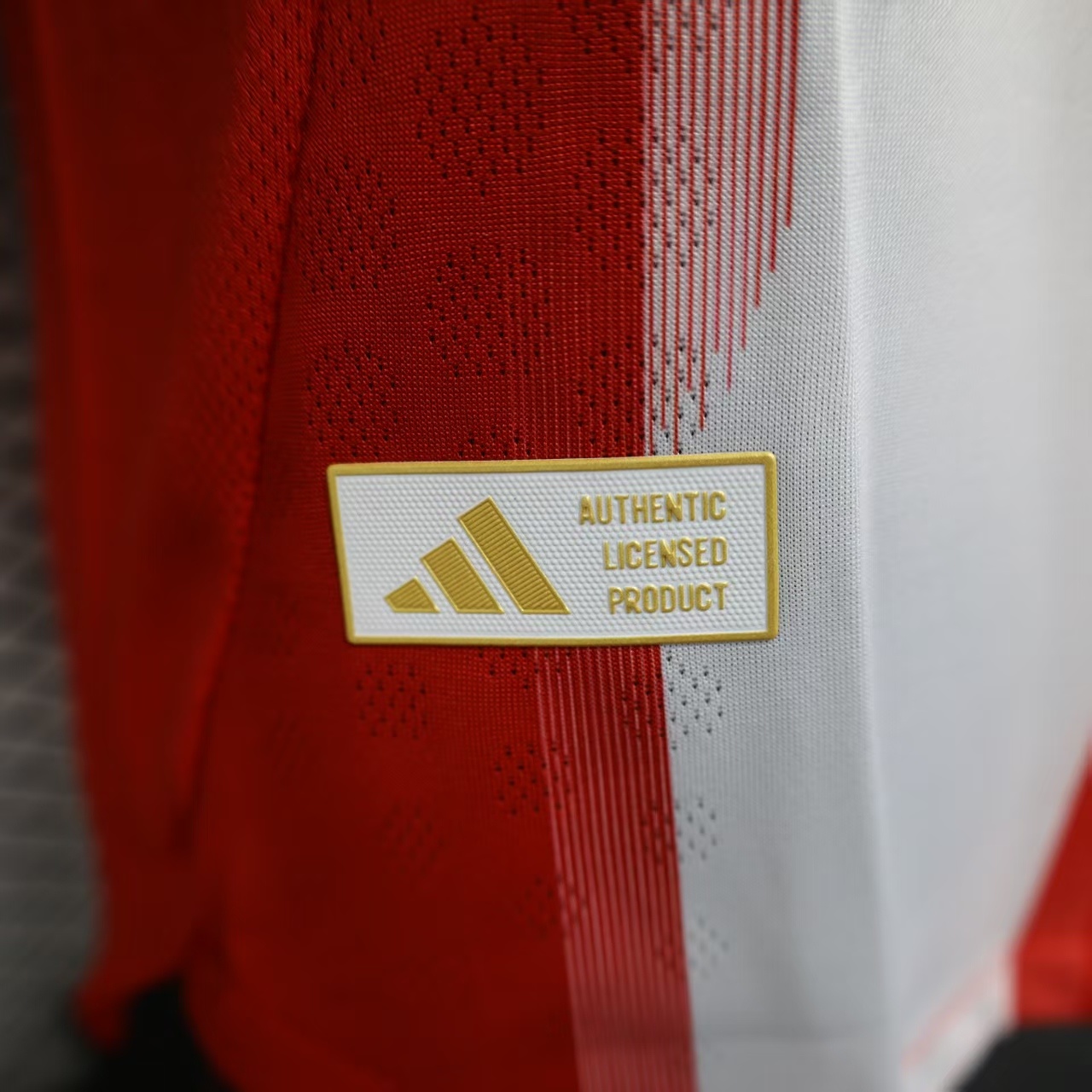 The FC Bayern Munich 2025/26 Home Football Jersey 7