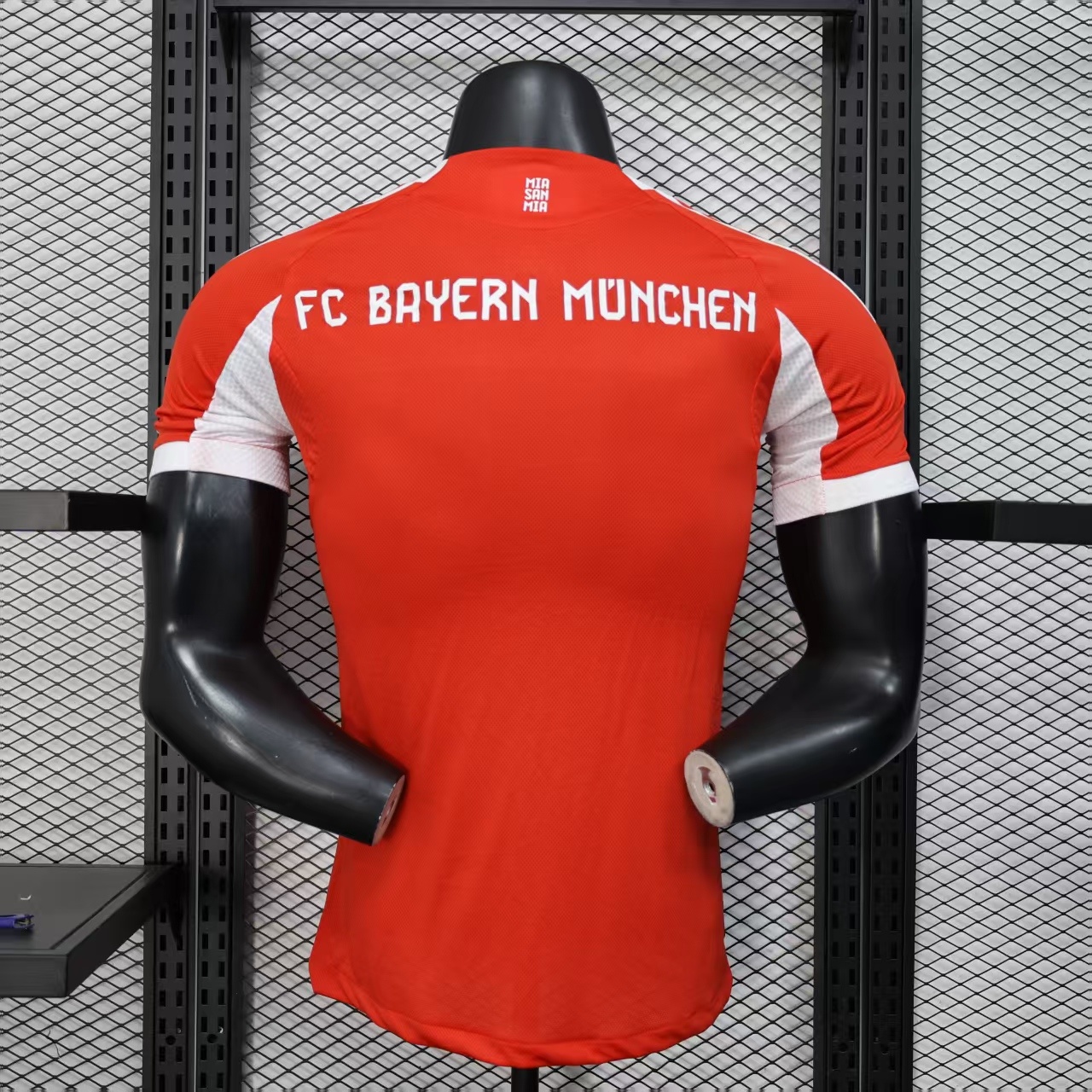 The FC Bayern Munich 2025/26 Home Football Jersey 10
