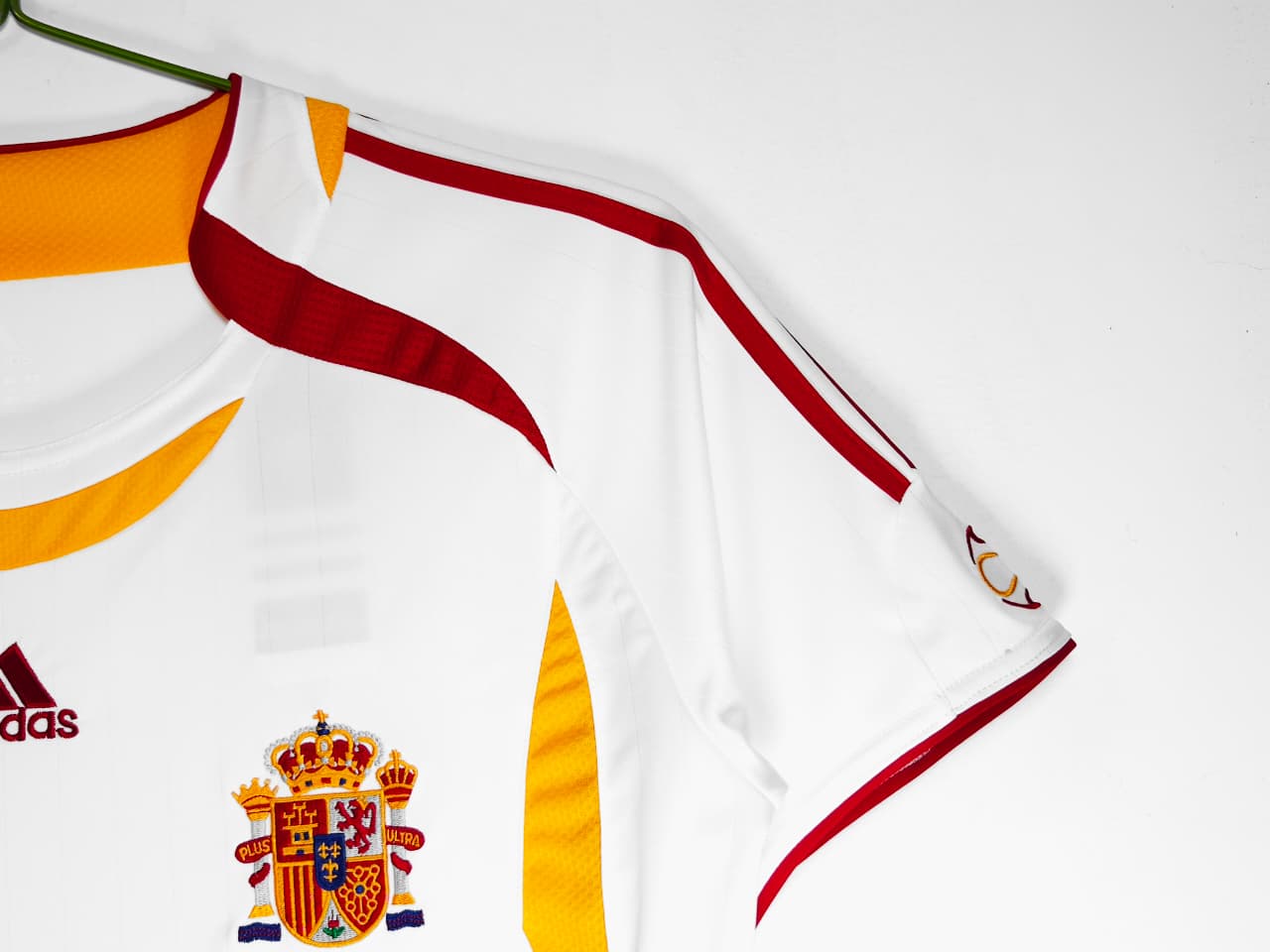The Spain Retro 2006 Away White Football Jersey 7