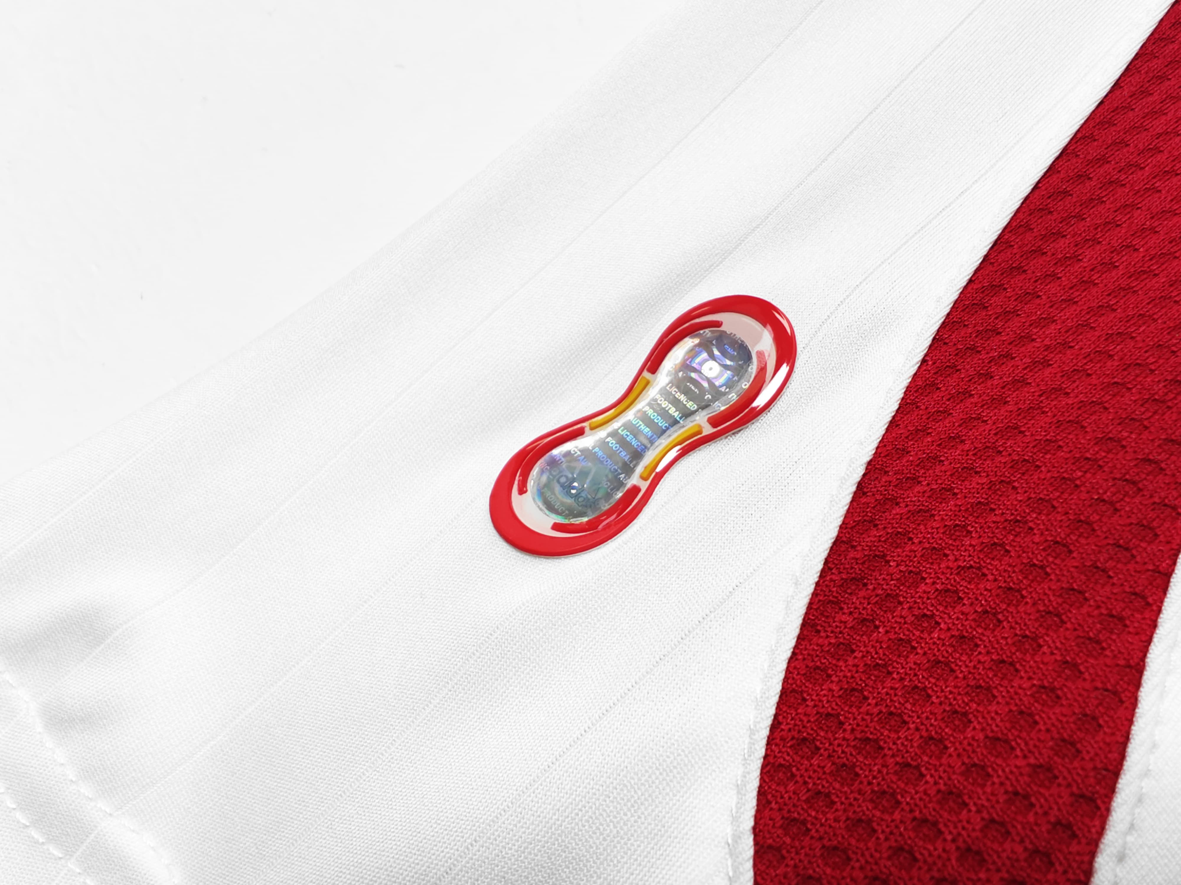 The Spain Retro 2006 Away White Football Jersey 6