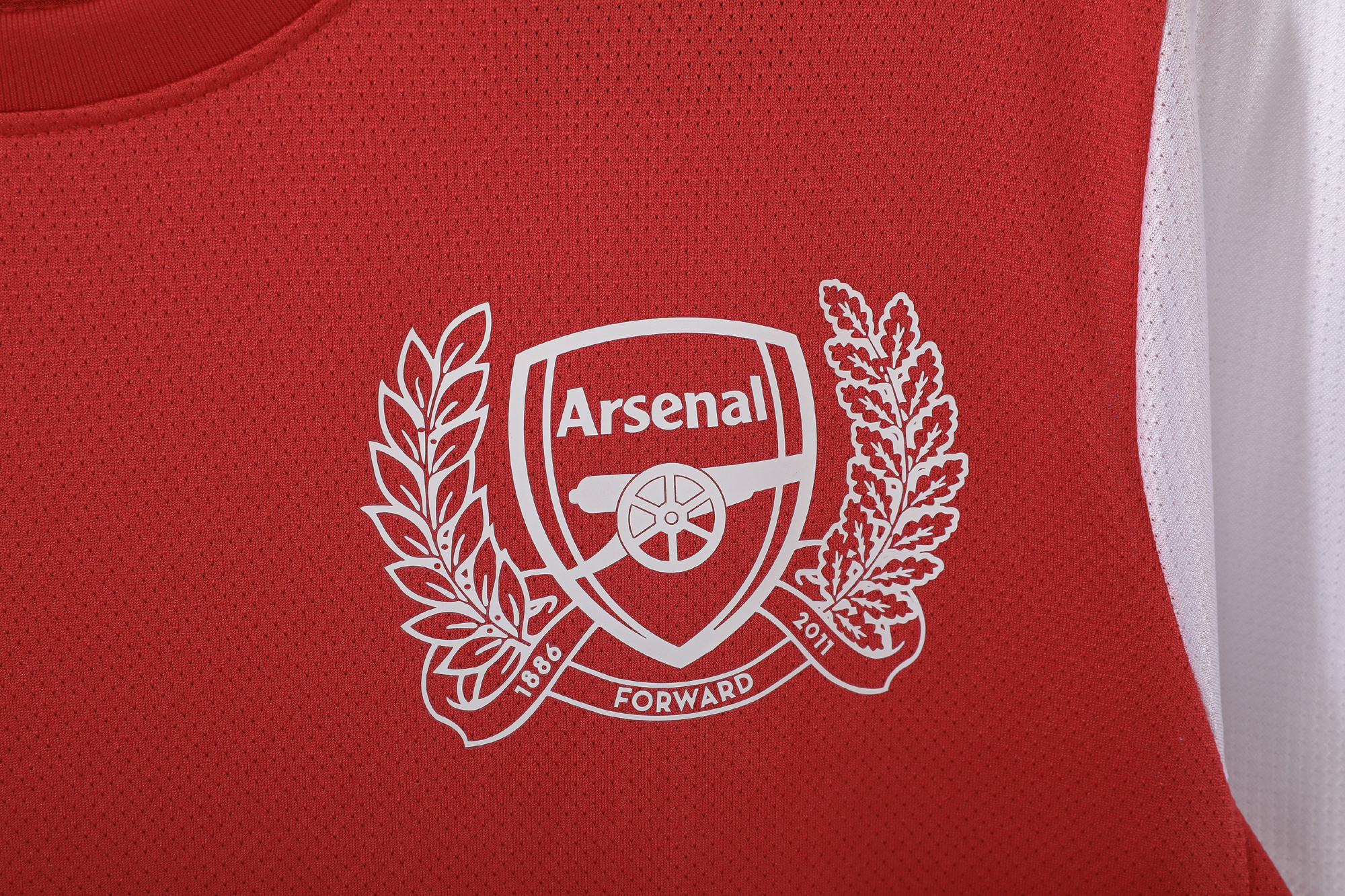 The Arsenal Retro 2011/12 Home Football Jersey 6