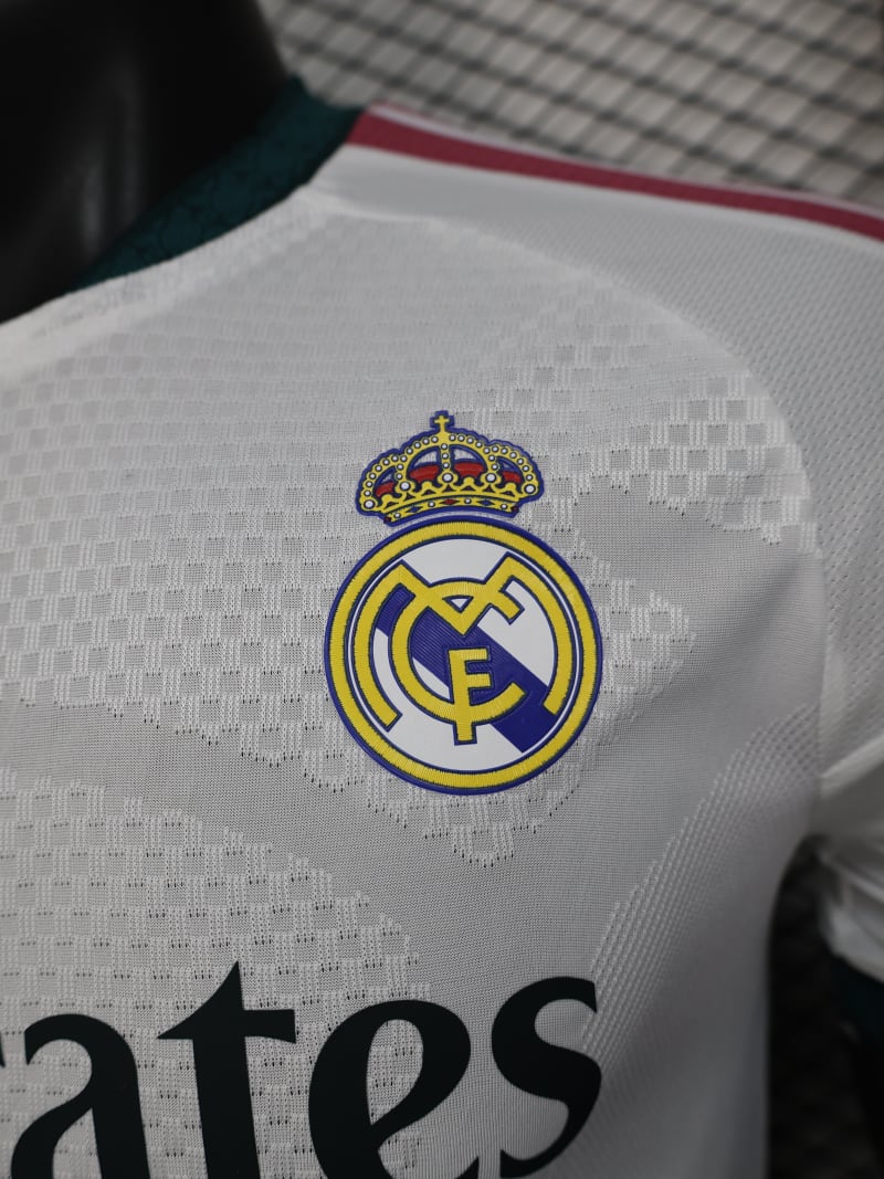 Real Madrid 2026/27 Home Jersey - Real Madrid 26/27 View 3