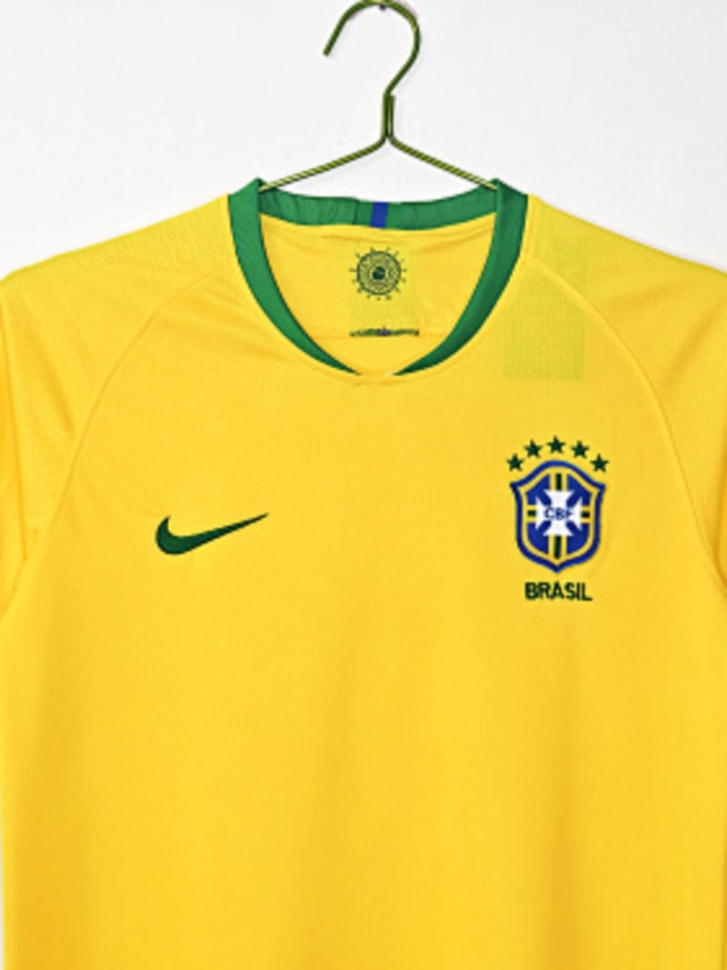 The Brazil 2018 Vintage Home Football Jersey - Brazil 2018 View 2