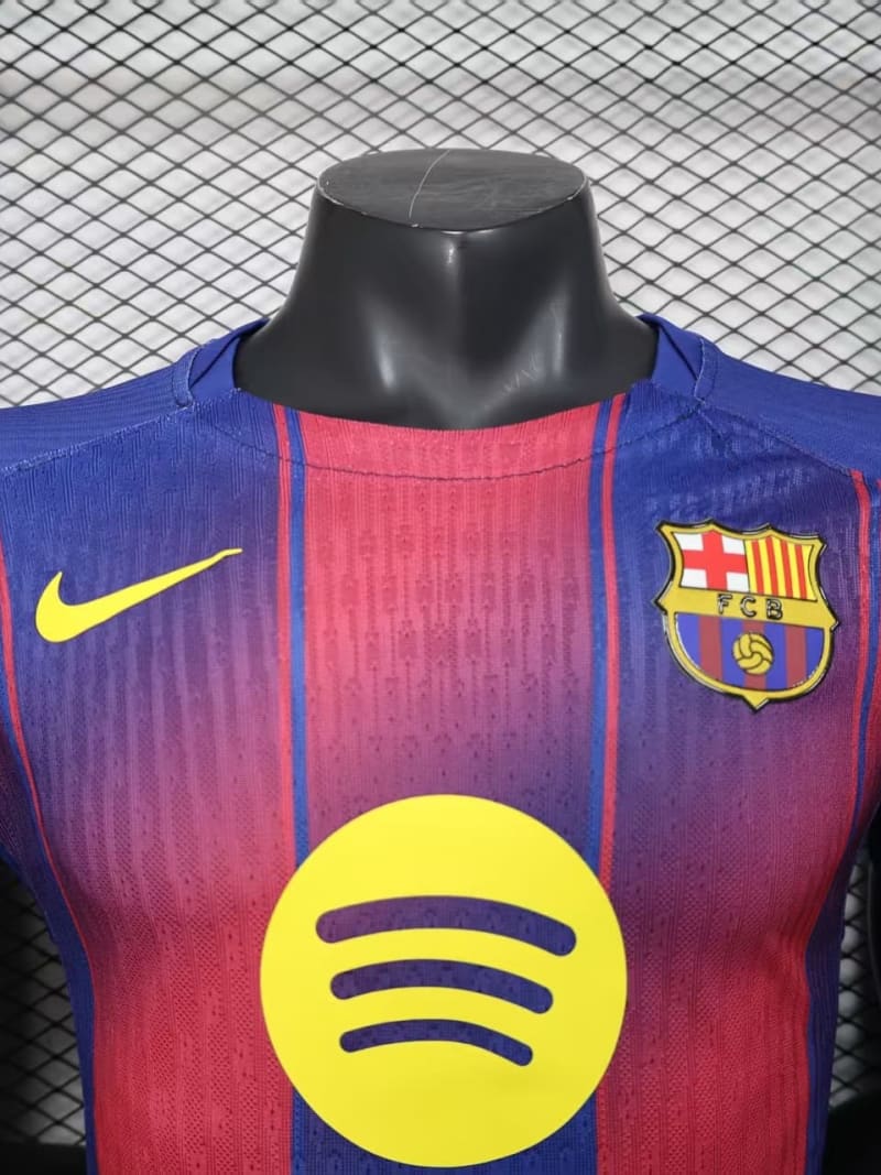 The Barcelona 2025/2026 Home kit - Barcelona 25/26 View 4