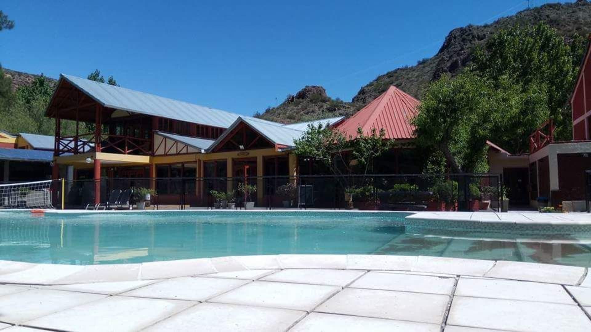 HOTEL NITRA II - Valle Grande - Foto 1