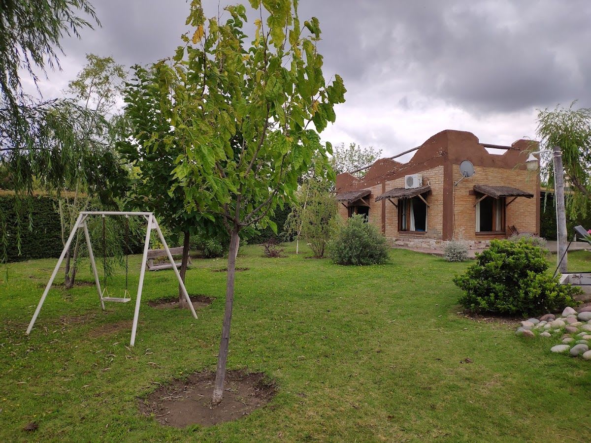 Cabañas Los Niyus – Rama Caída - Foto 1