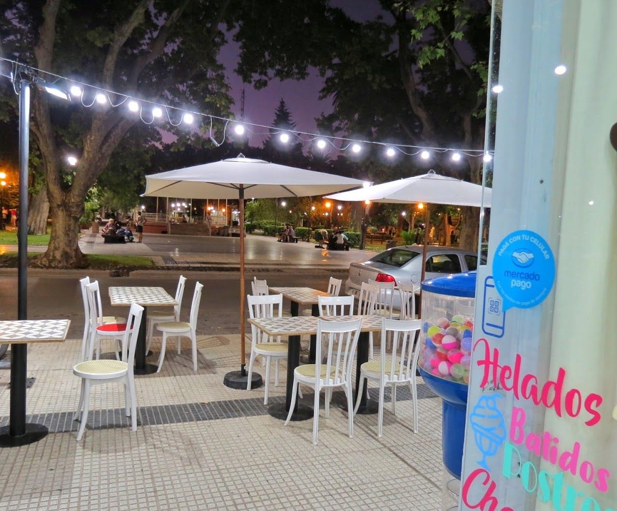 ZUIZA Helados & Café - Foto 1