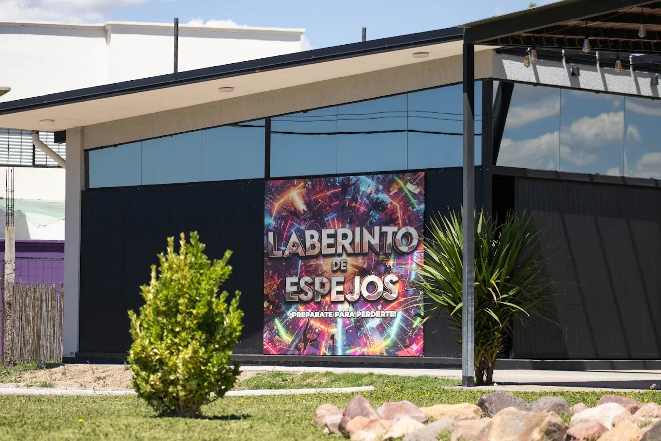 Laberinto de Espejos - Foto 1