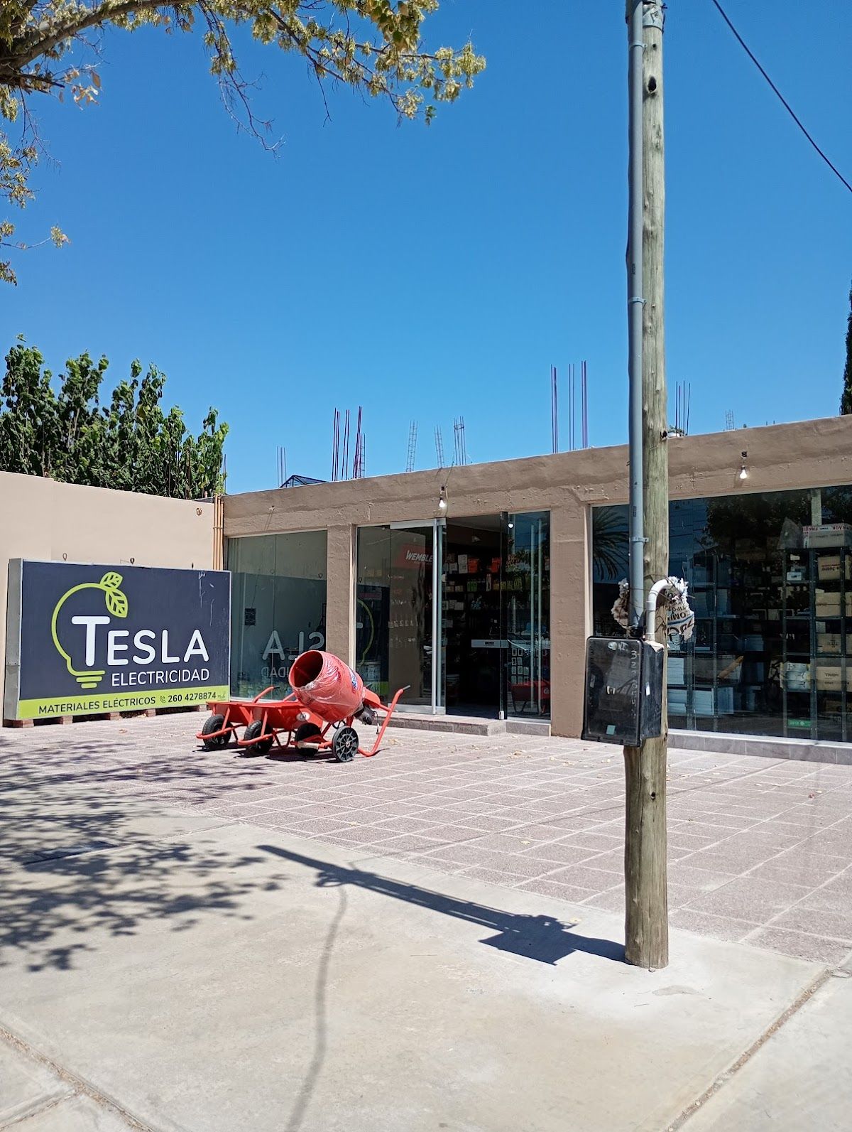 TESLA Electricidad - Foto 1
