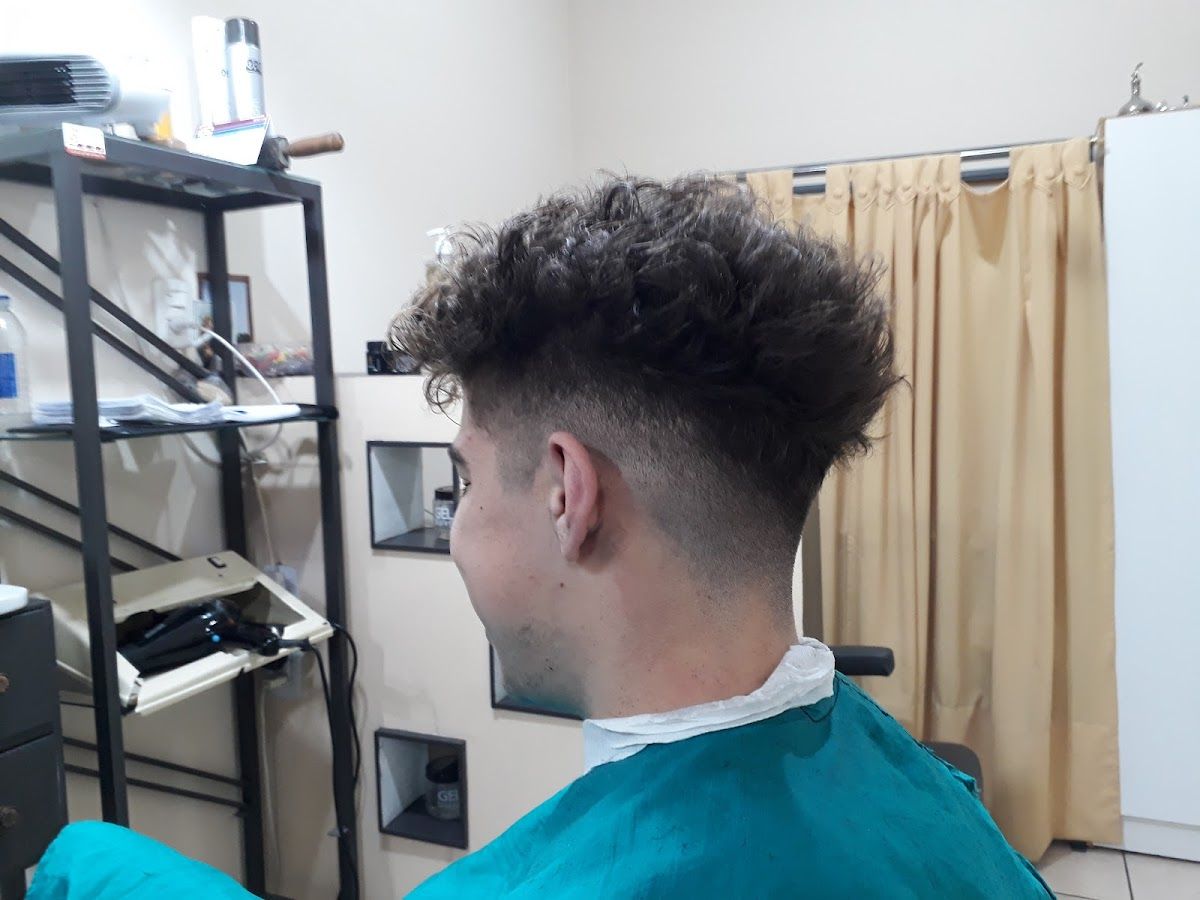 Peluqueria Ariel Sarome - Foto 1