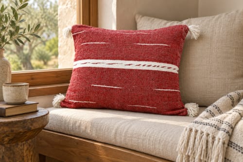 Coussin du Moyen Atlas – Rouge tissé à lignes blanches — vue III