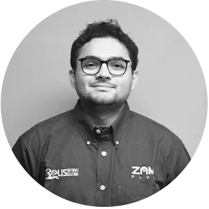 Edgar Martínez Gerente General de Hernie