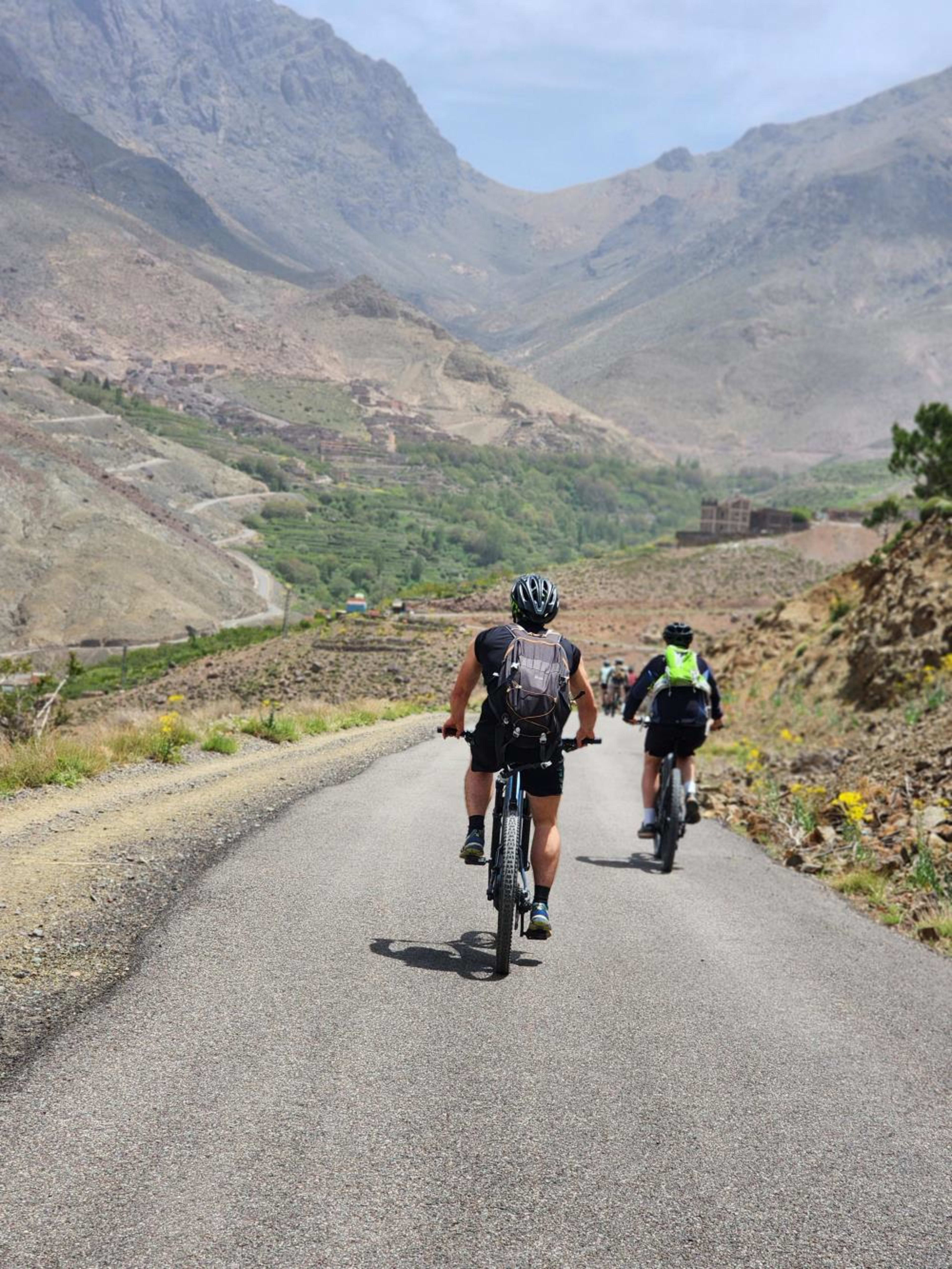 Atlas mountain biking VTT day trip Marrakech - High Atlas trails view 2 