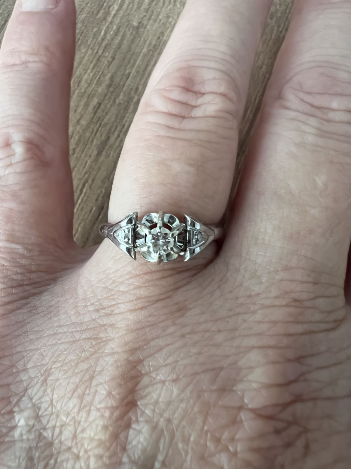 Bague solitaire diamant or blanc