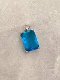 Pendentif Saphir bleu Édition limitée 2