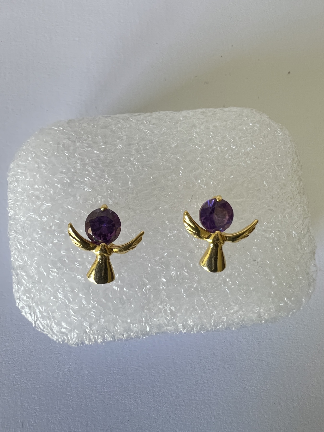 Puces d’oreilles dorées collection ange améthyste  2