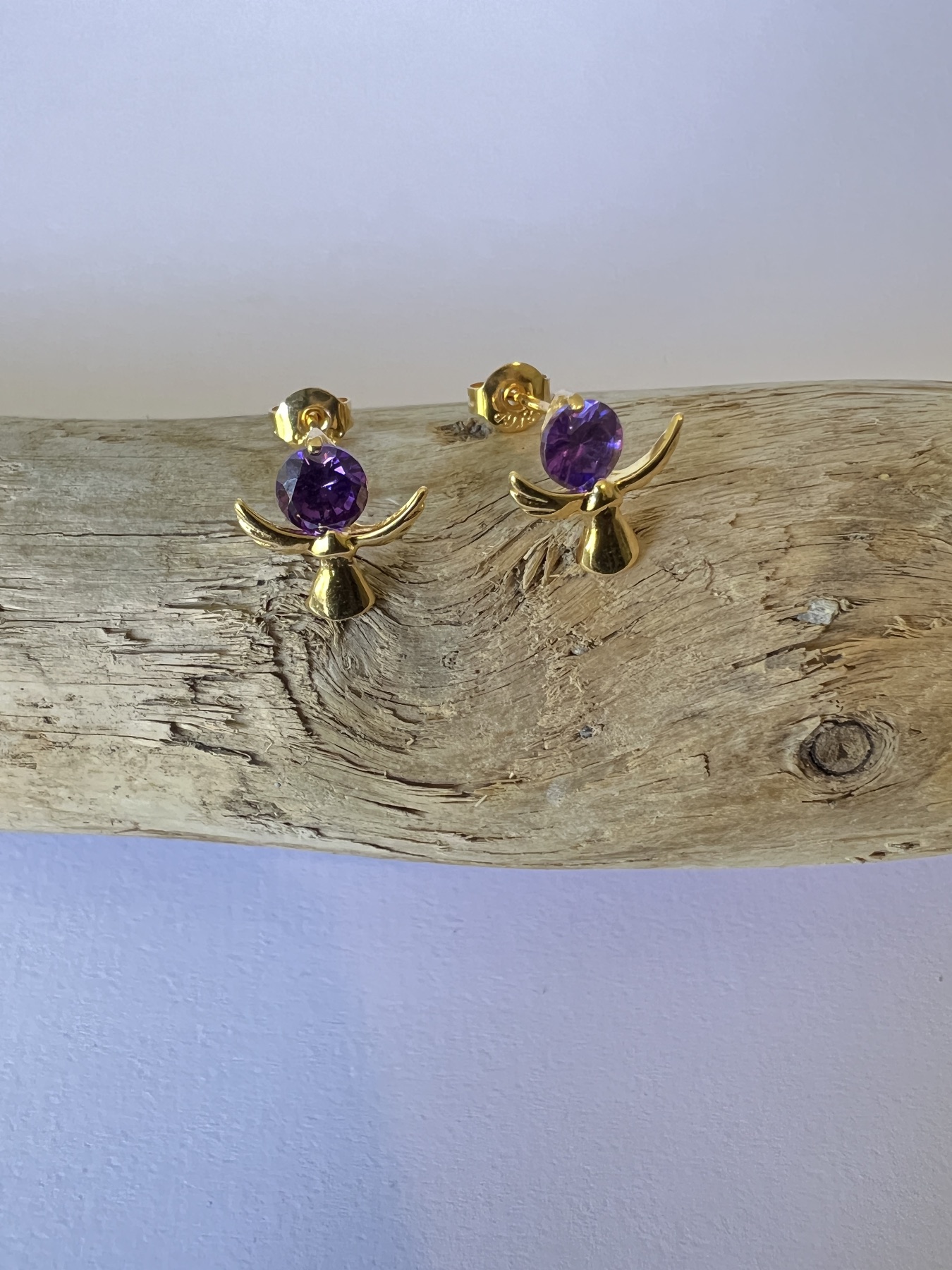 Puces d’oreilles dorées collection ange améthyste