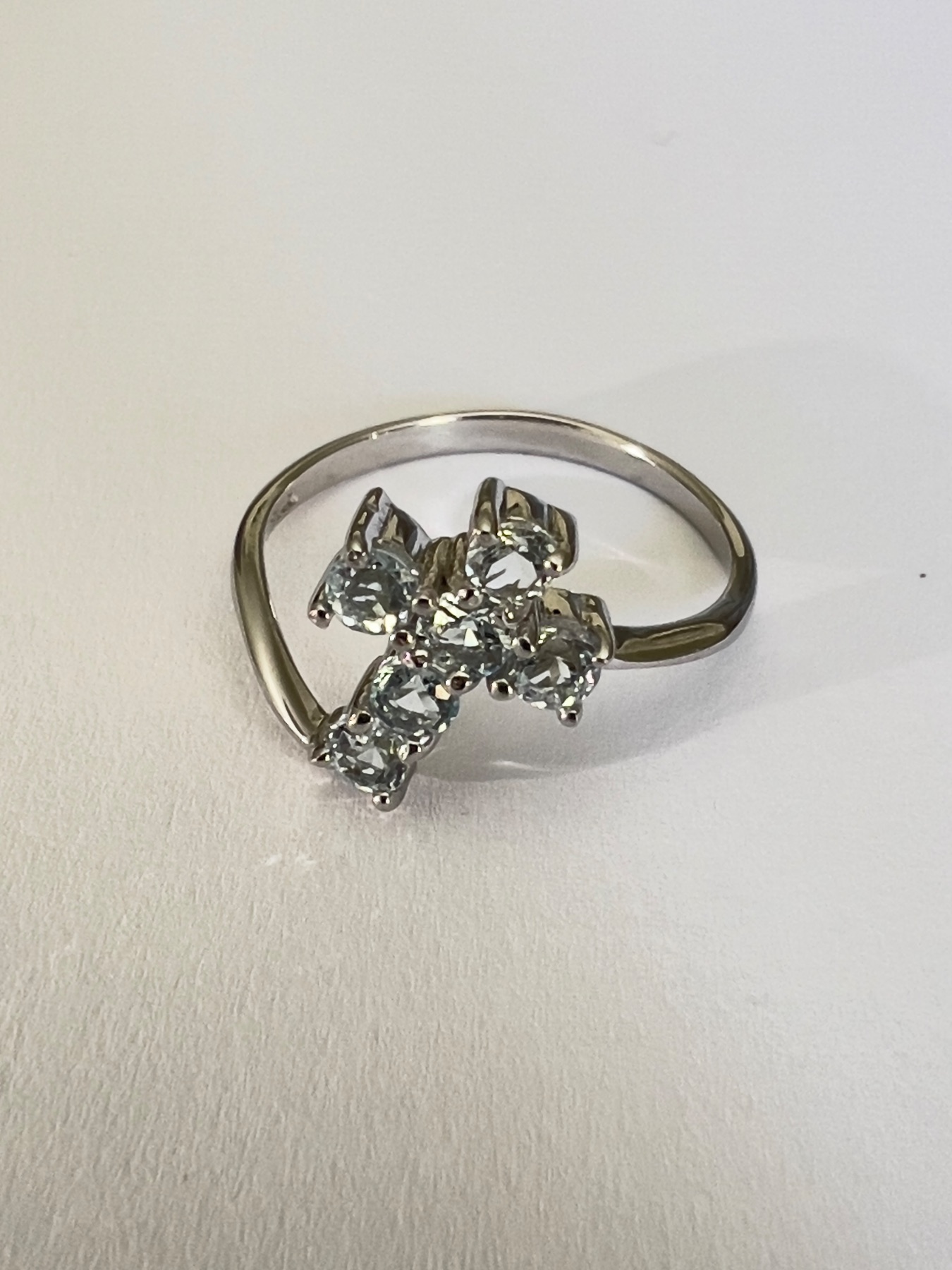 Bague croix argent topaze naturelle