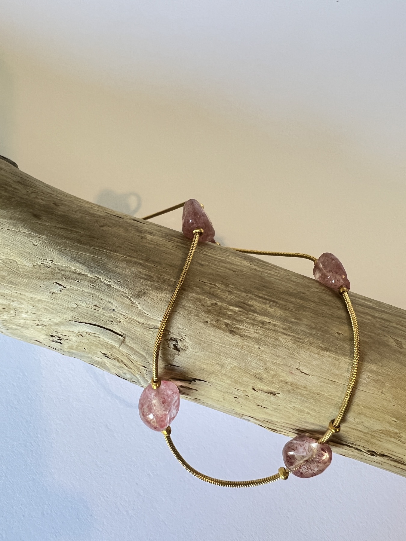 Bracelet de cheville acier inoxydable doré quartz fraise 