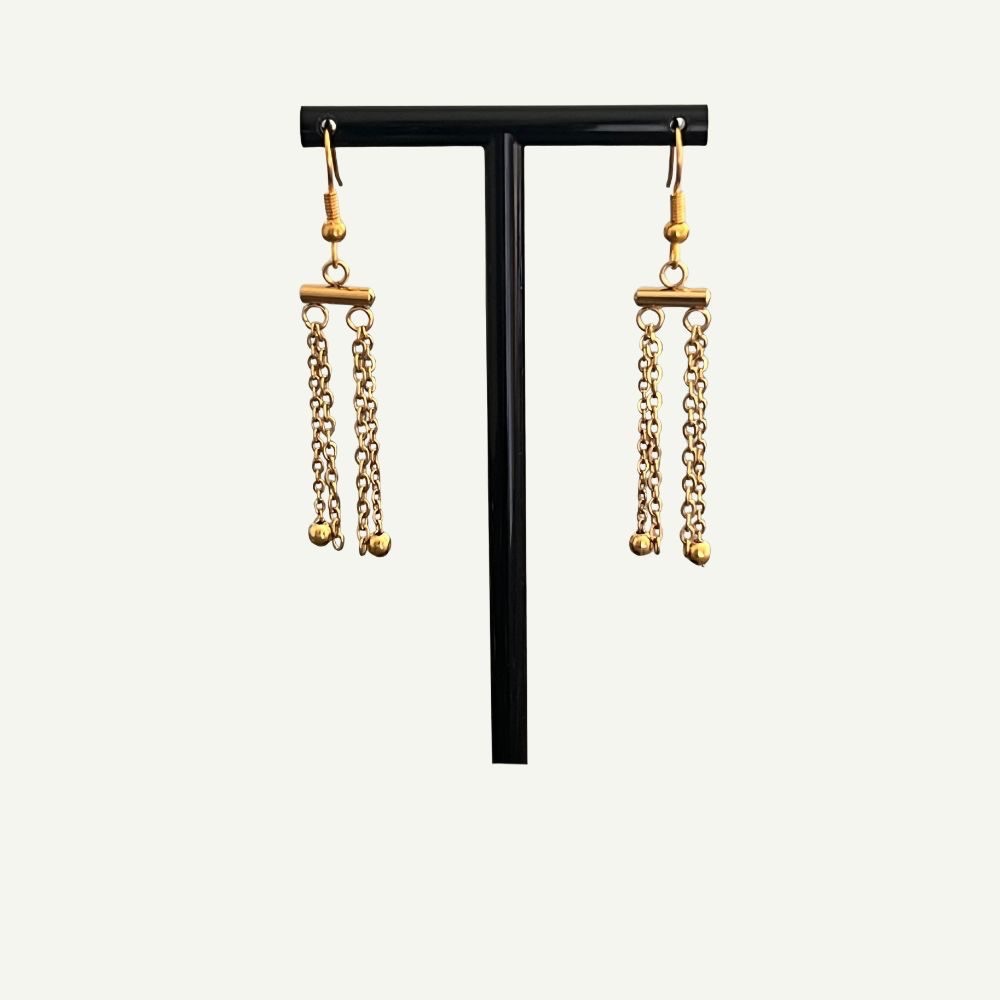 Boucles d'oreilles dorées à chainettes 3
