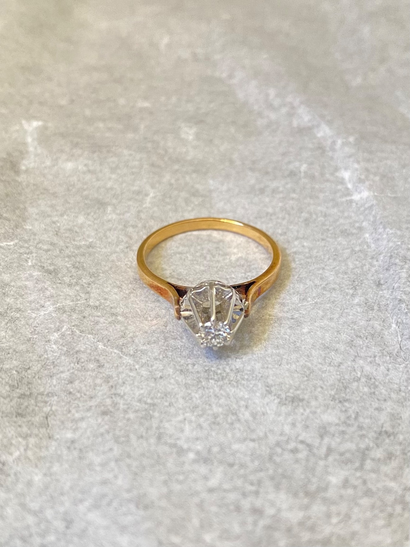 Bague solitaire or 18 carats diamant